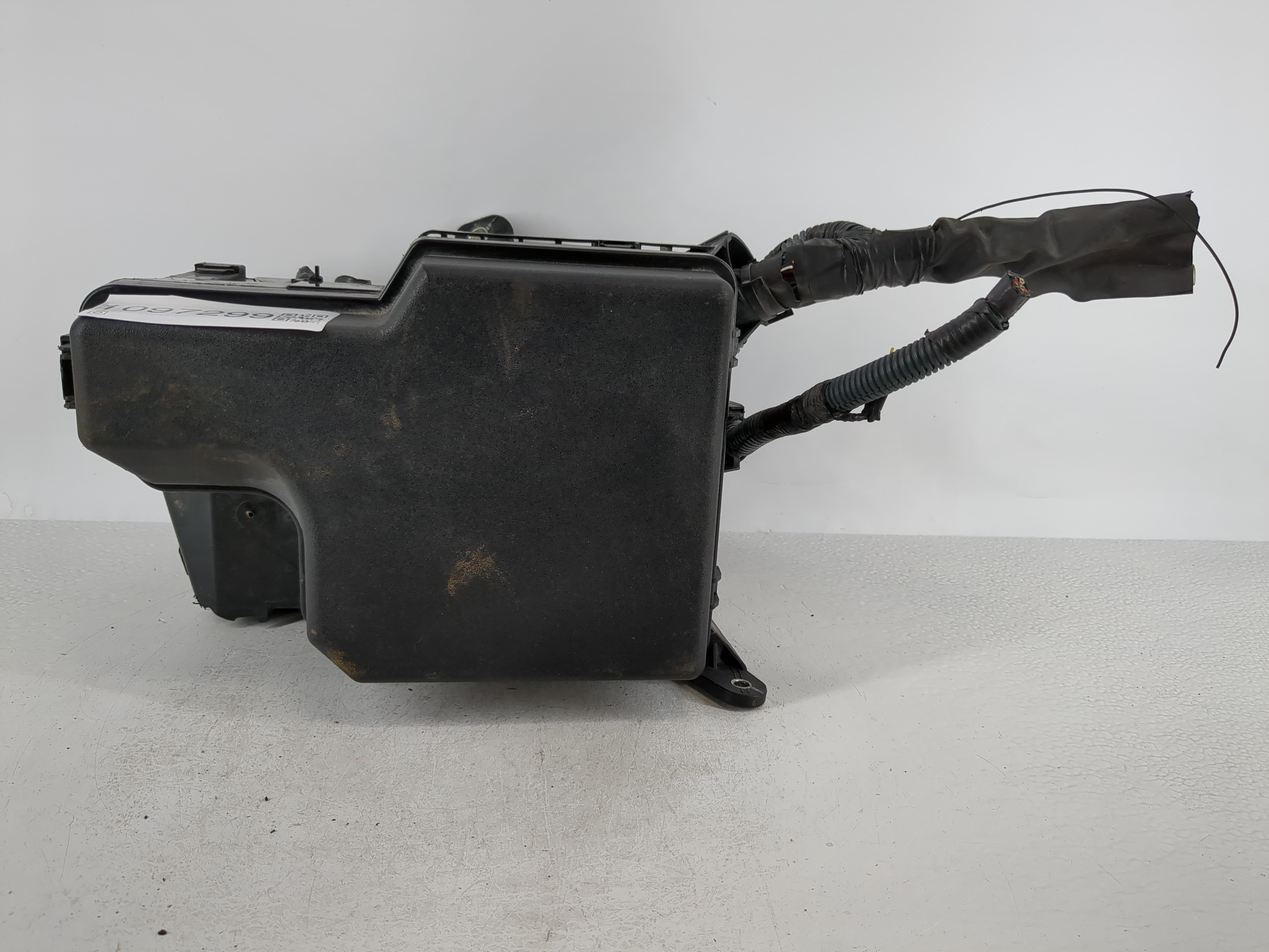 2011-2016 Toyota Sienna Fusebox Fuse Box Relay Module 82672-08120 1097299 - Oemusedautoparts1.com