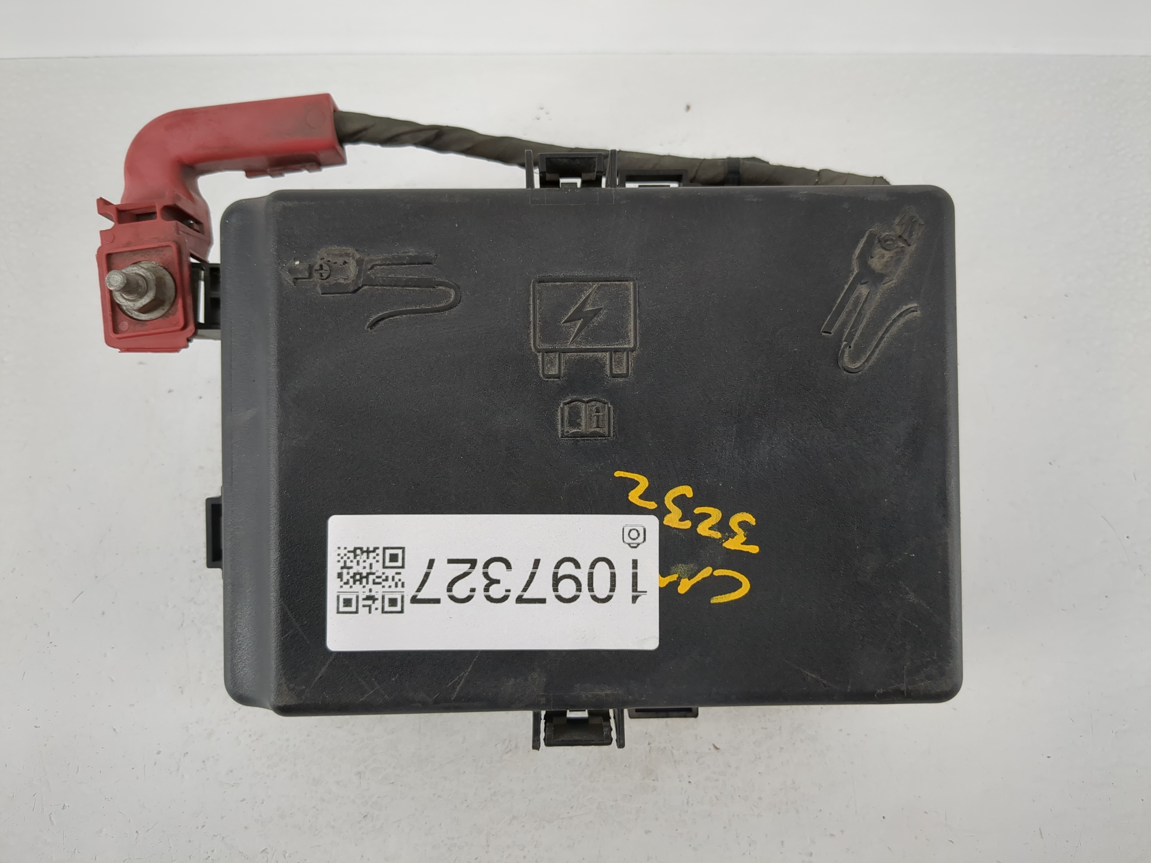 2019-2019 Dodge Challenger Fusebox Fuse Box Relay Module P68384600ac 1097327 - Oemusedautoparts1.com