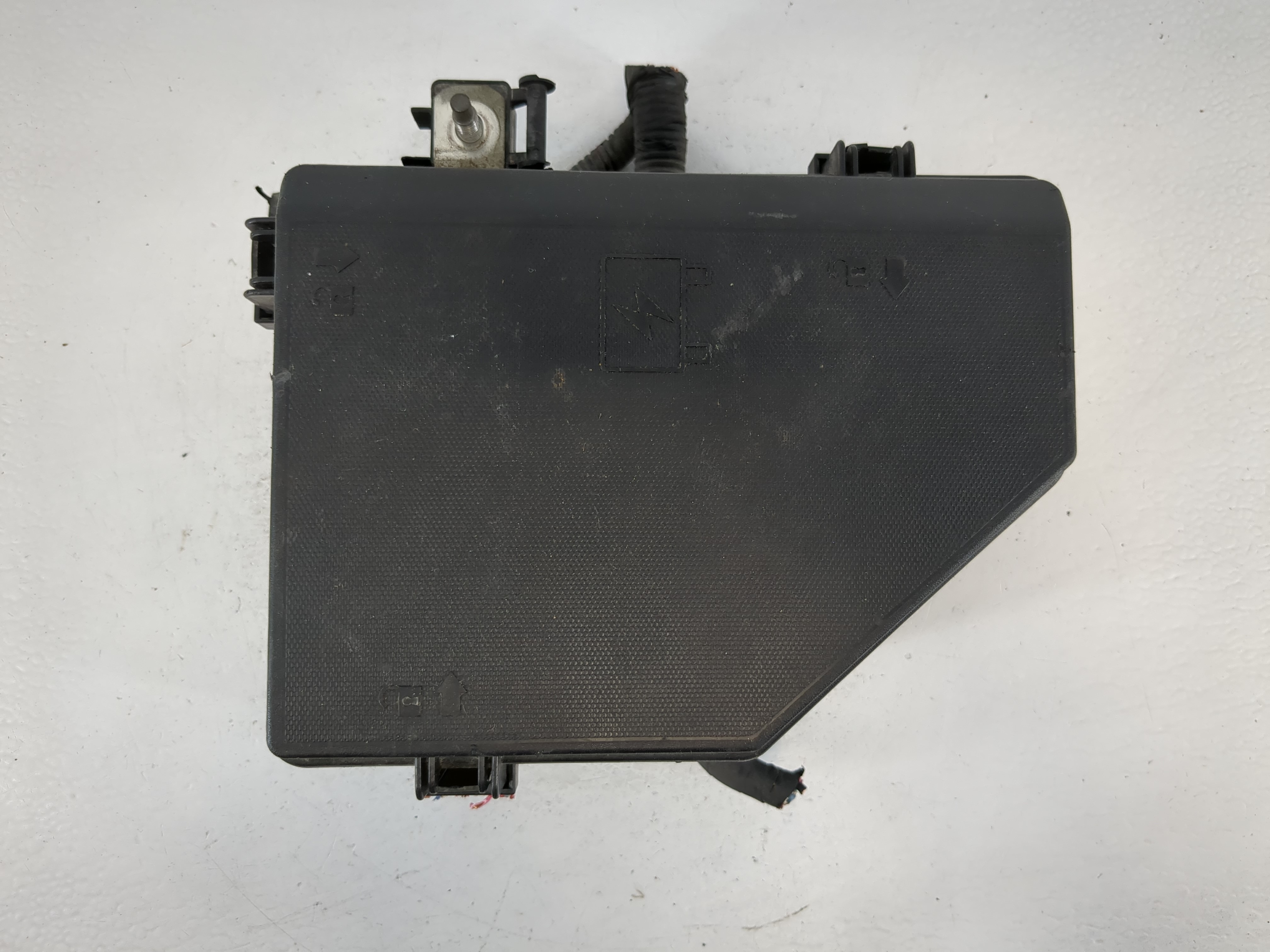 2015-2017 Chevrolet Traverse Fusebox Fuse Box Relay Module 23436804 1097334 - Oemusedautoparts1.com