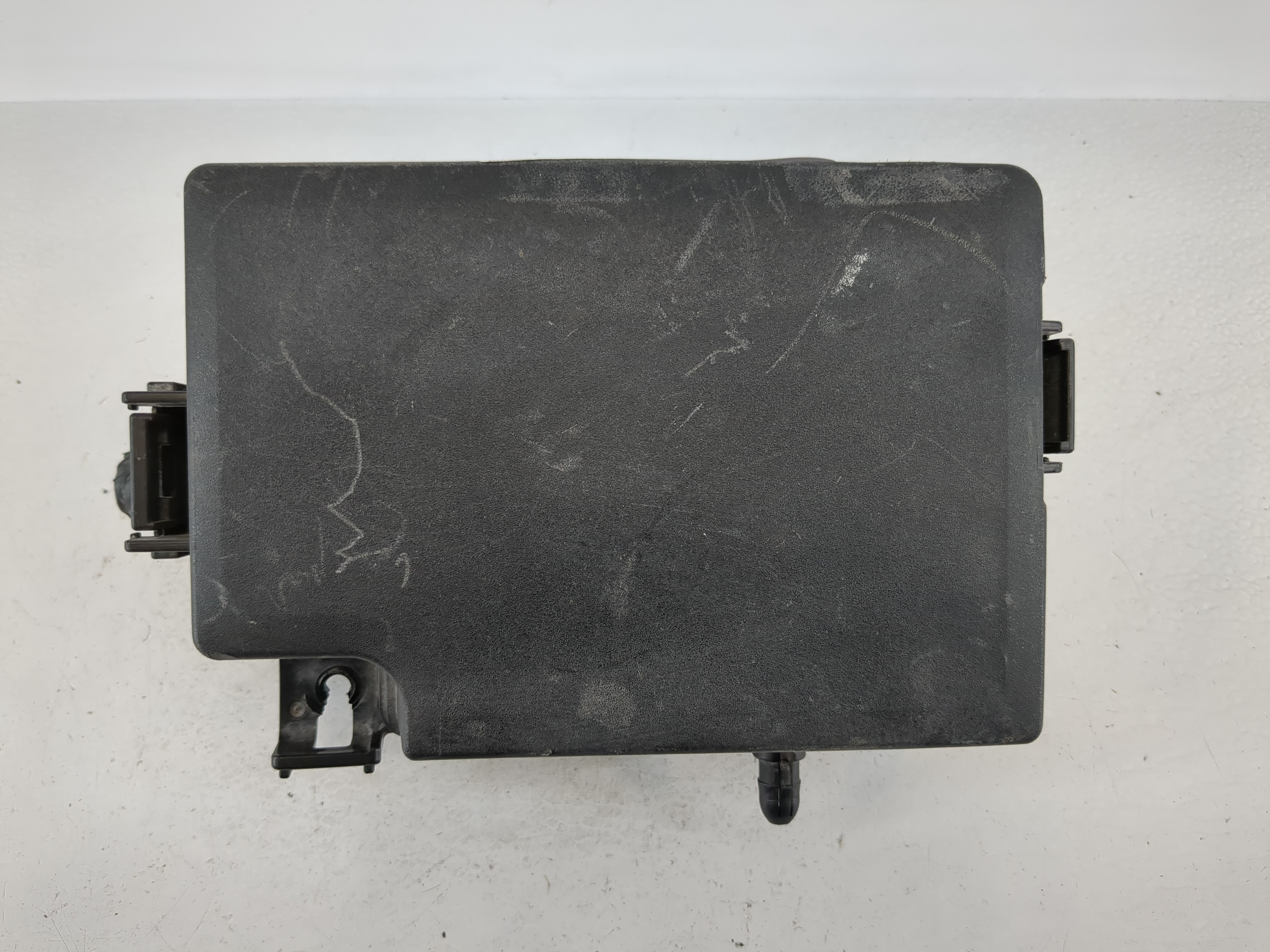 Picture of 2018-2021 Hyundai Kona Fusebox Fuse Box Relay Module 91227-j9951 1097352