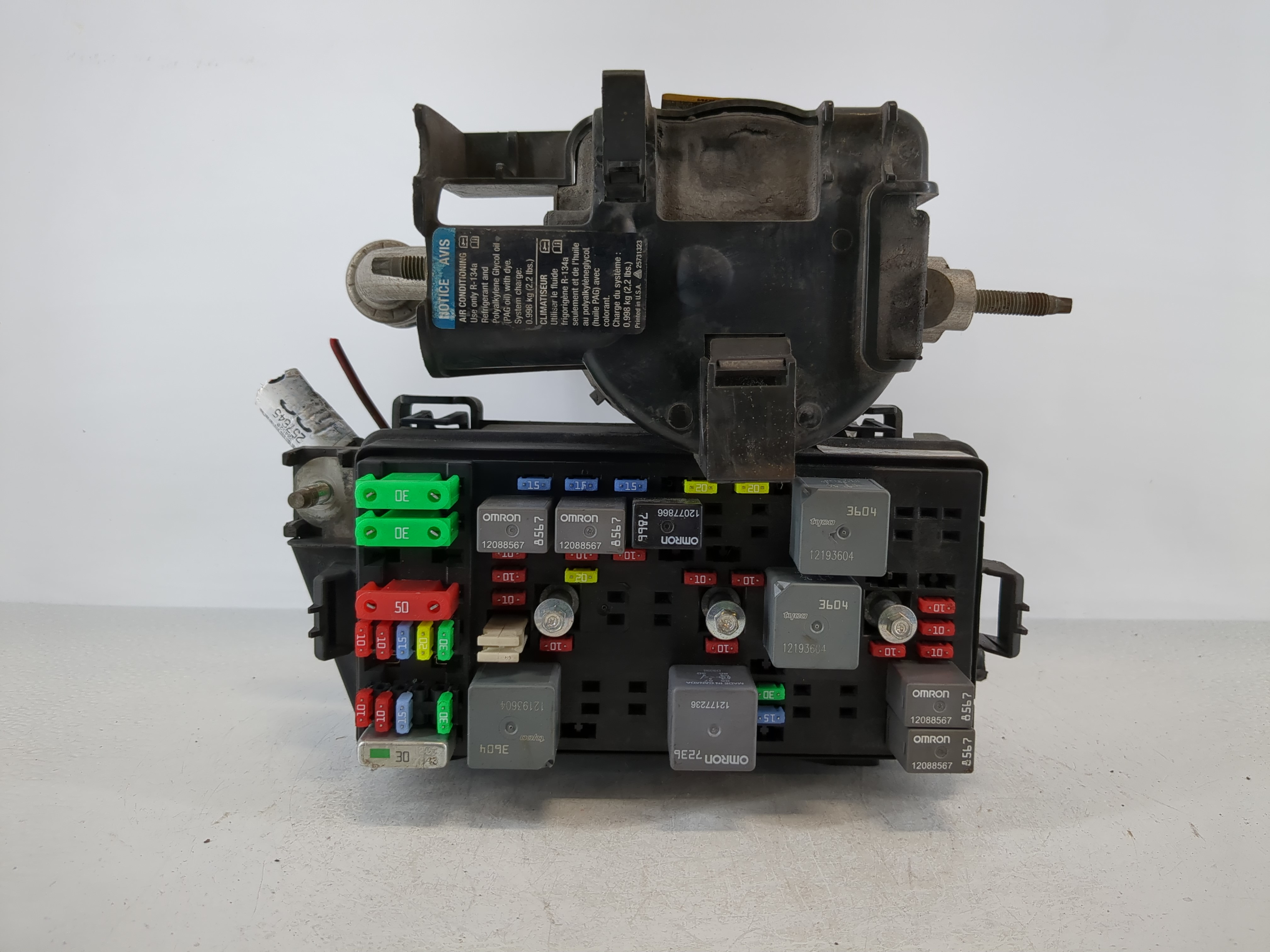 2000-2005 Buick Lesabre Fusebox Fuse Box Relay Module 257645 1097367 - Oemusedautoparts1.com