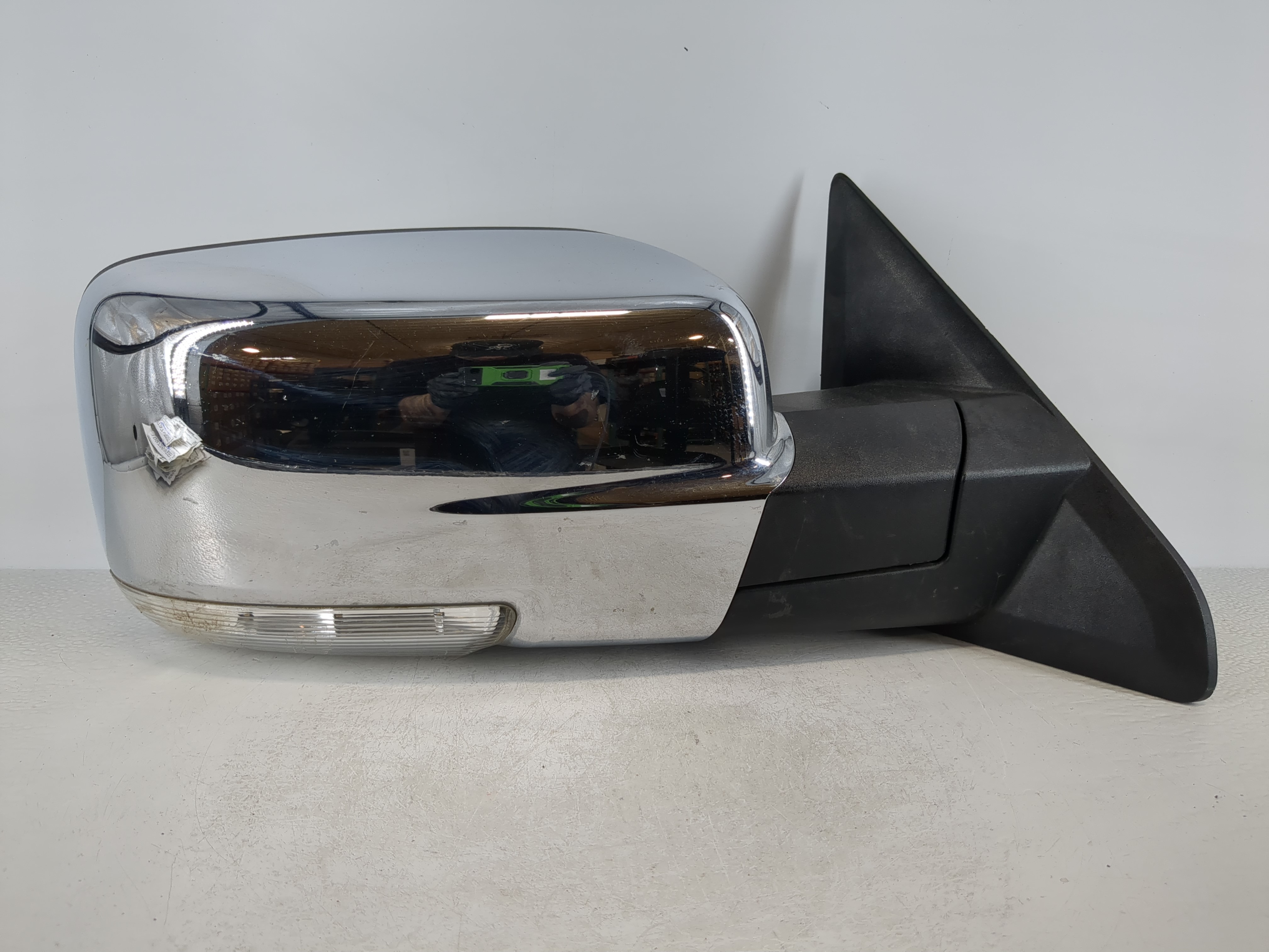 Picture of Dodge Ram 1500 Driver Left Side View Power Door Mirror Chrome 1097378