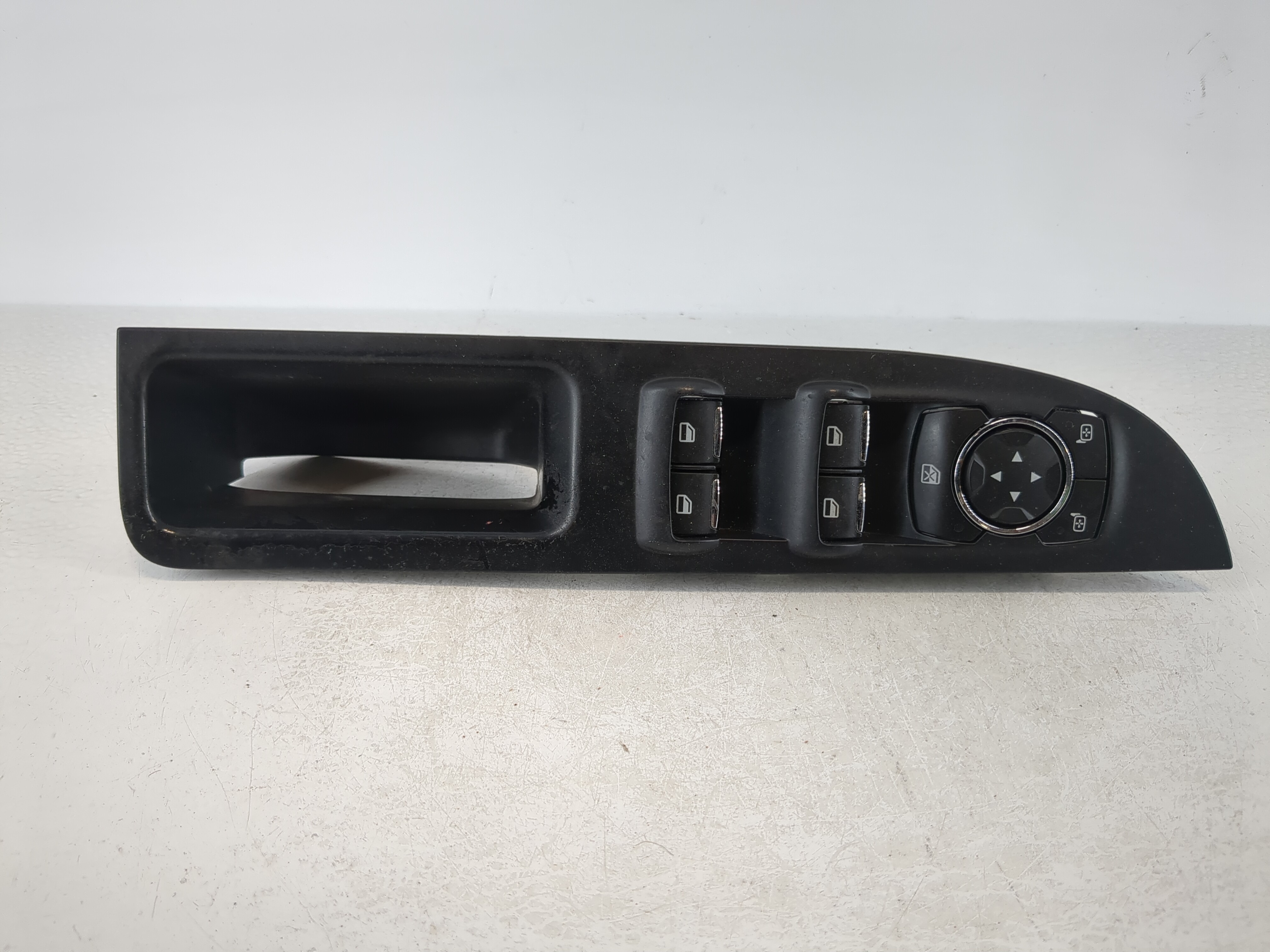 2016 Ford Explorer Driver Left Door Master Power Window Switch 1097380 - Oemusedautoparts1.com