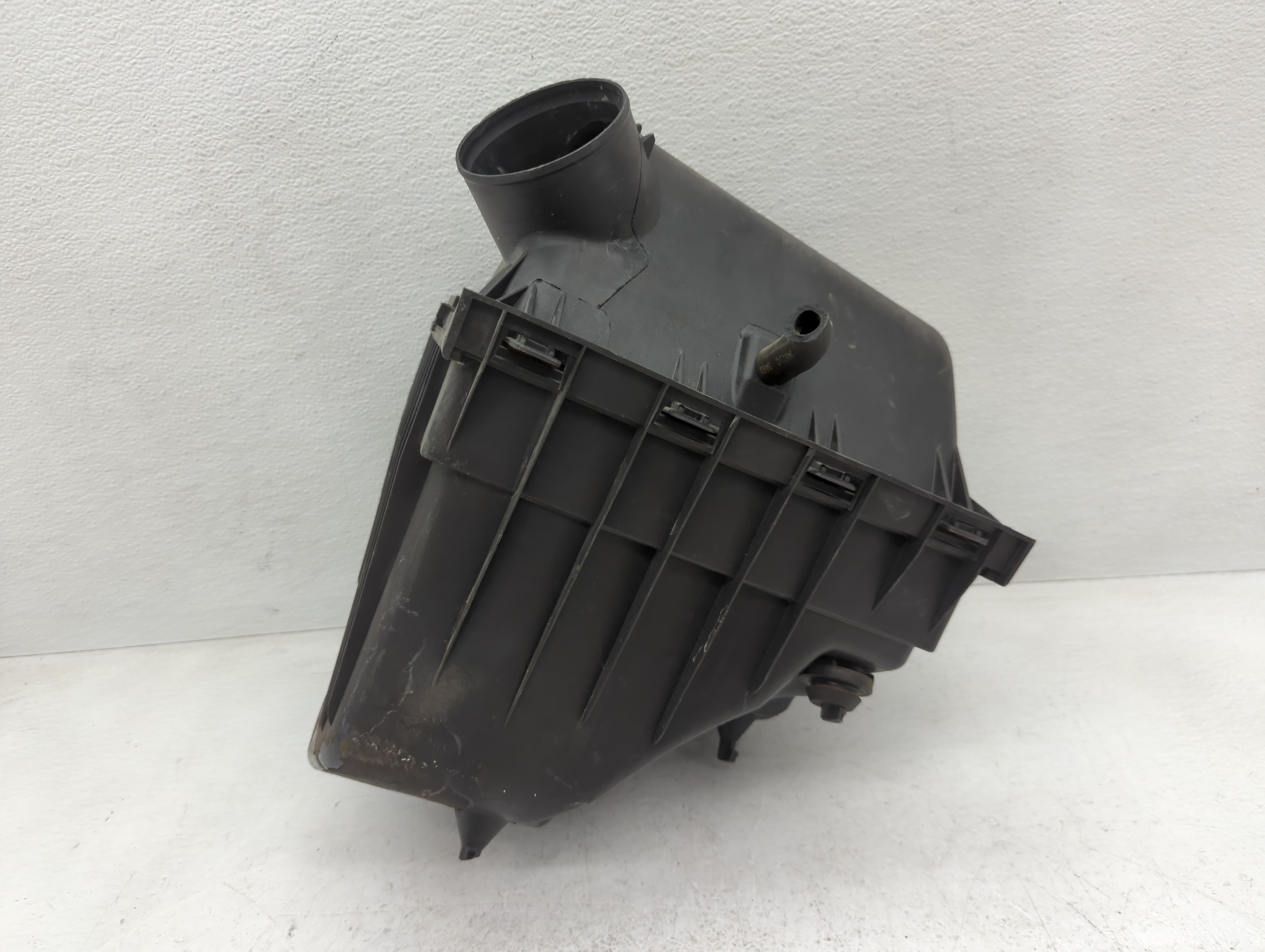 2008-2012 Jeep Liberty Air Cleaner Intake-duct Hose Tube 1097397 - Oemusedautoparts1.com