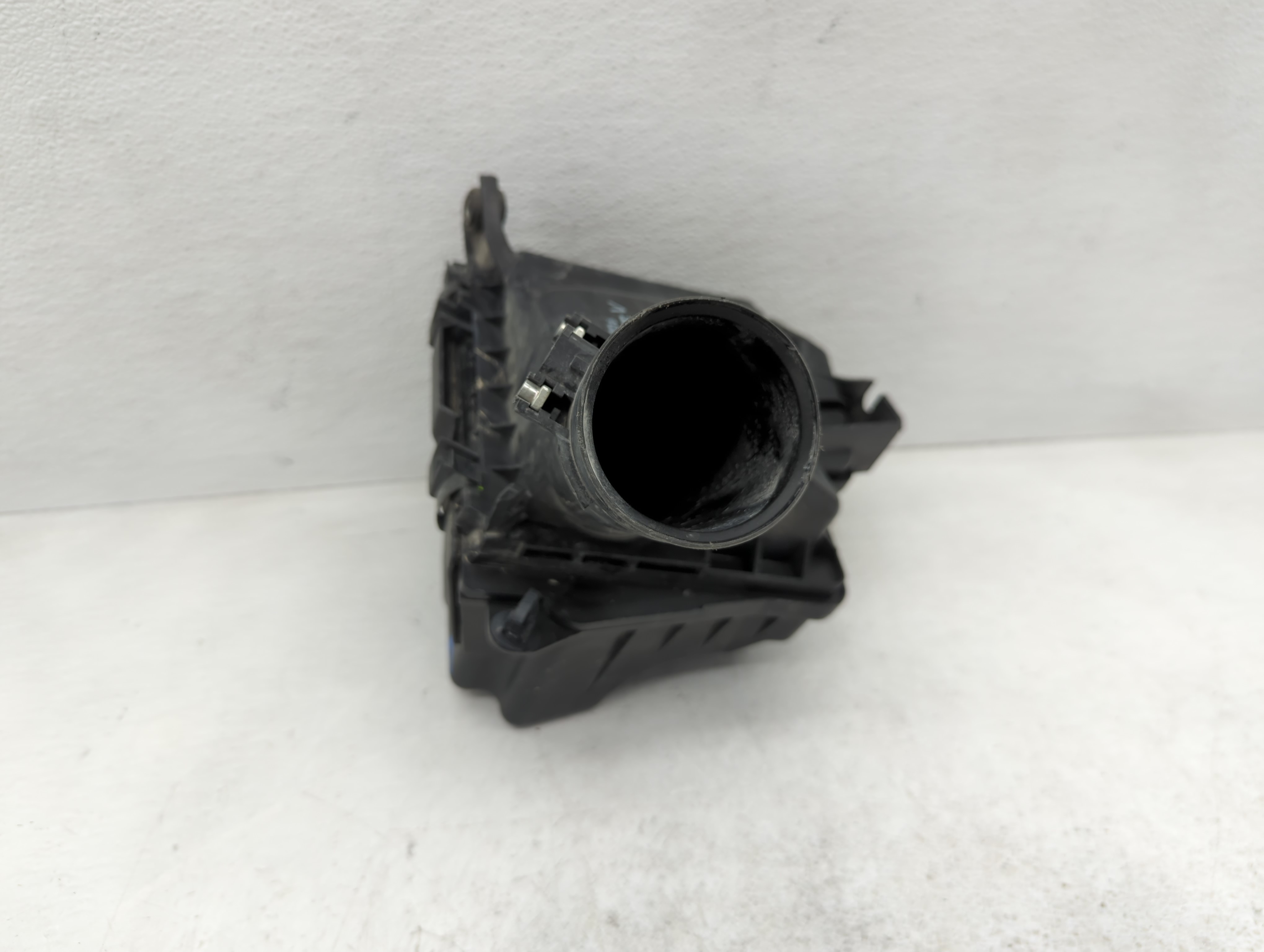 2008-2010 Infiniti G37 Air Cleaner Intake-duct Hose Tube 1097403 - Oemusedautoparts1.com