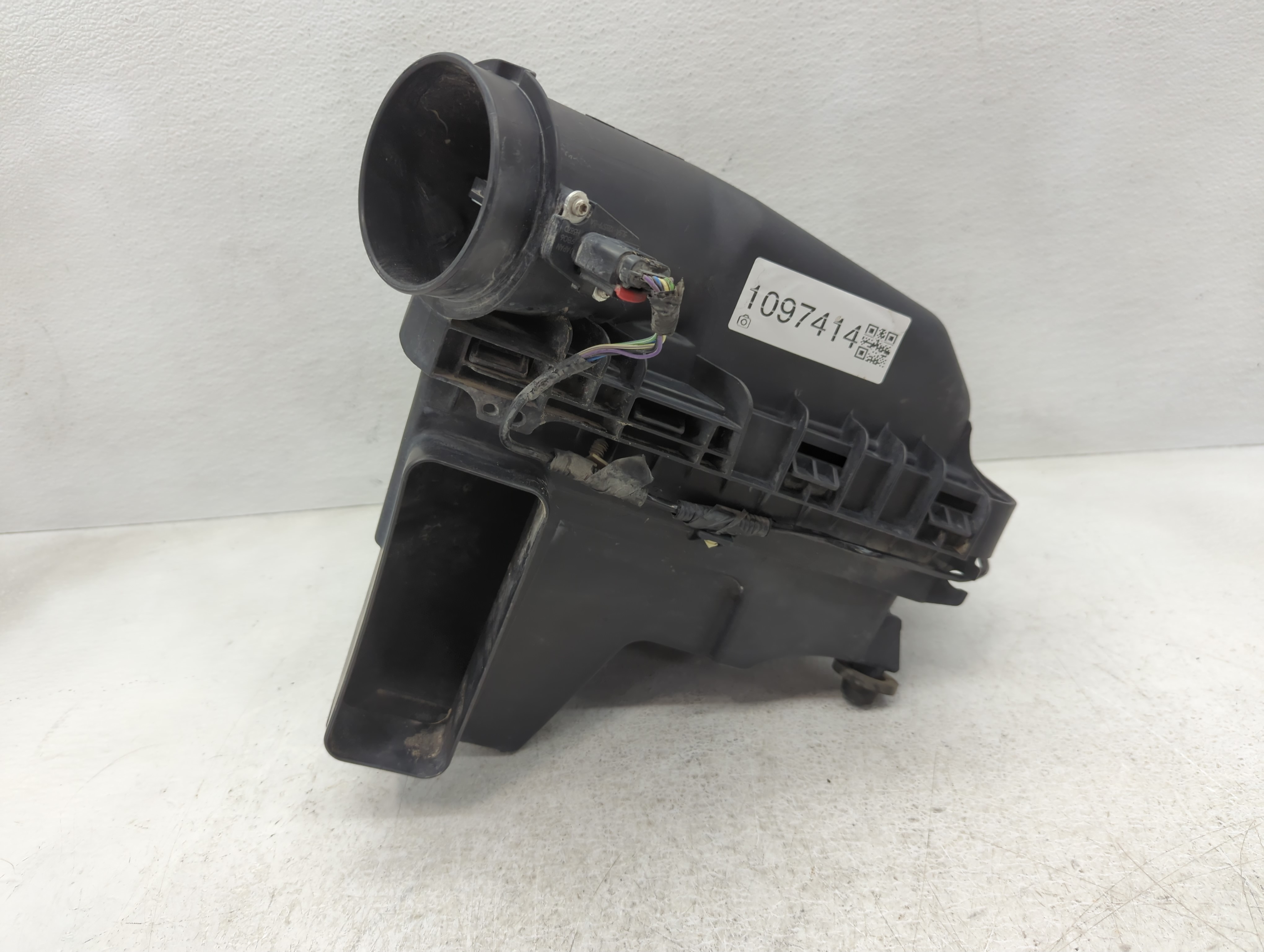2005-2009 Ford Mustang Air Cleaner Intake-duct Hose Tube 1097414 - Oemusedautoparts1.com