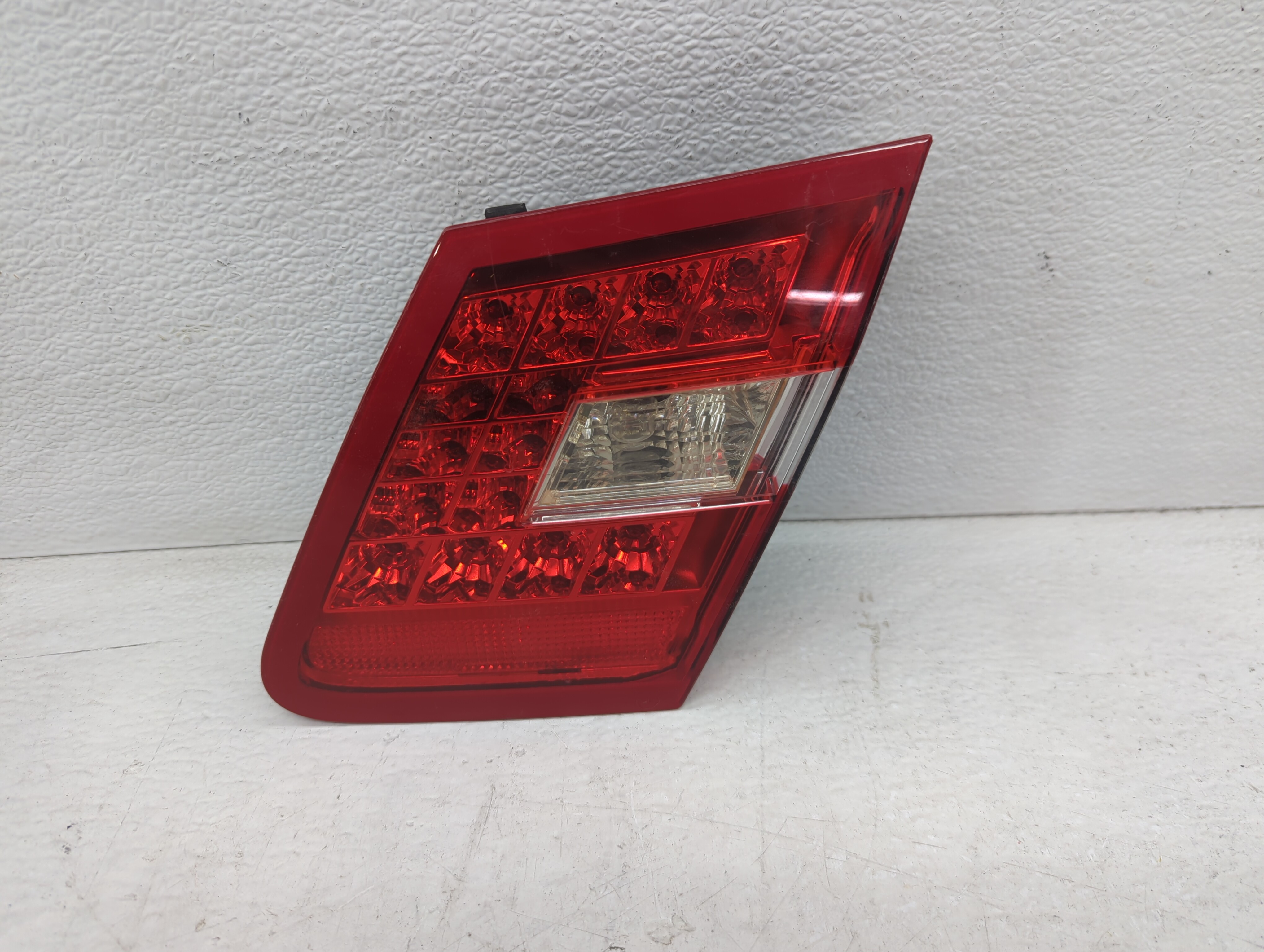 2010-2013 Mercedes-benz E350 Driver Left Side Tail Light Taillight Oem 1097446 - Oemusedautoparts1.com