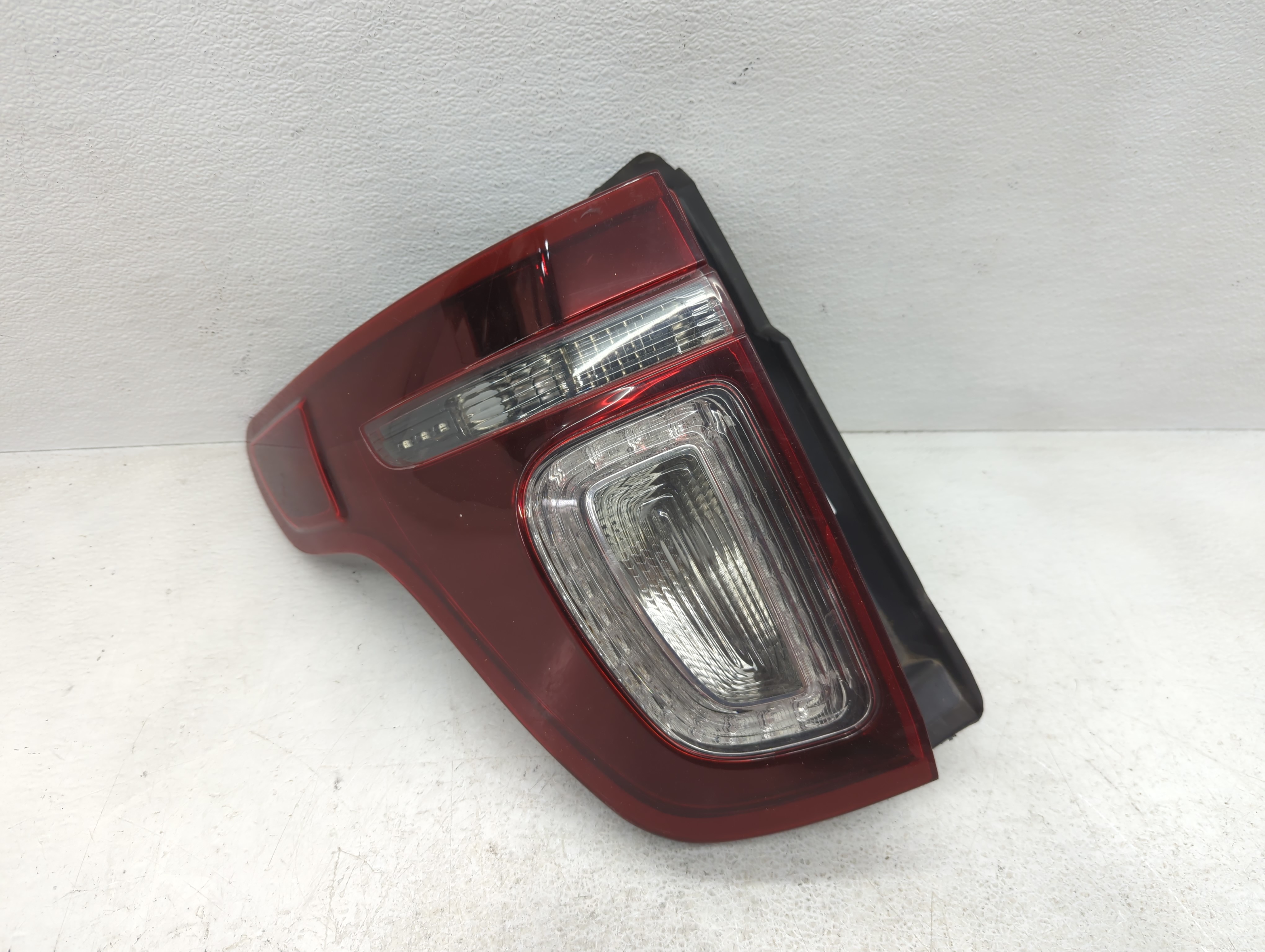 2011-2015 Ford Explorer Driver Left Side Tail Light Taillight Oem 1097448 - Oemusedautoparts1.com