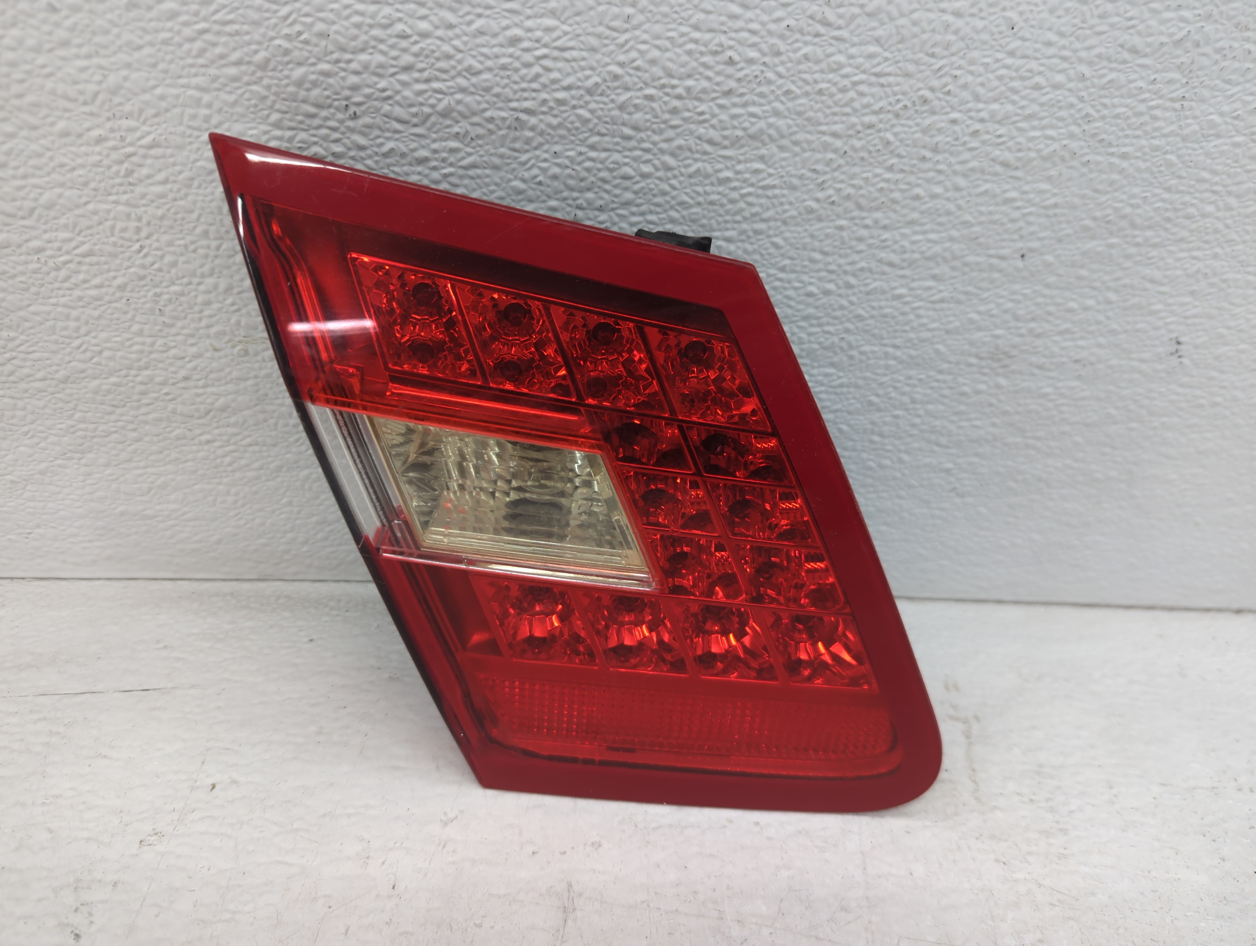 2010-2013 Mercedes-benz E350 Driver Left Side Tail Light Taillight Oem 1097458 - Oemusedautoparts1.com