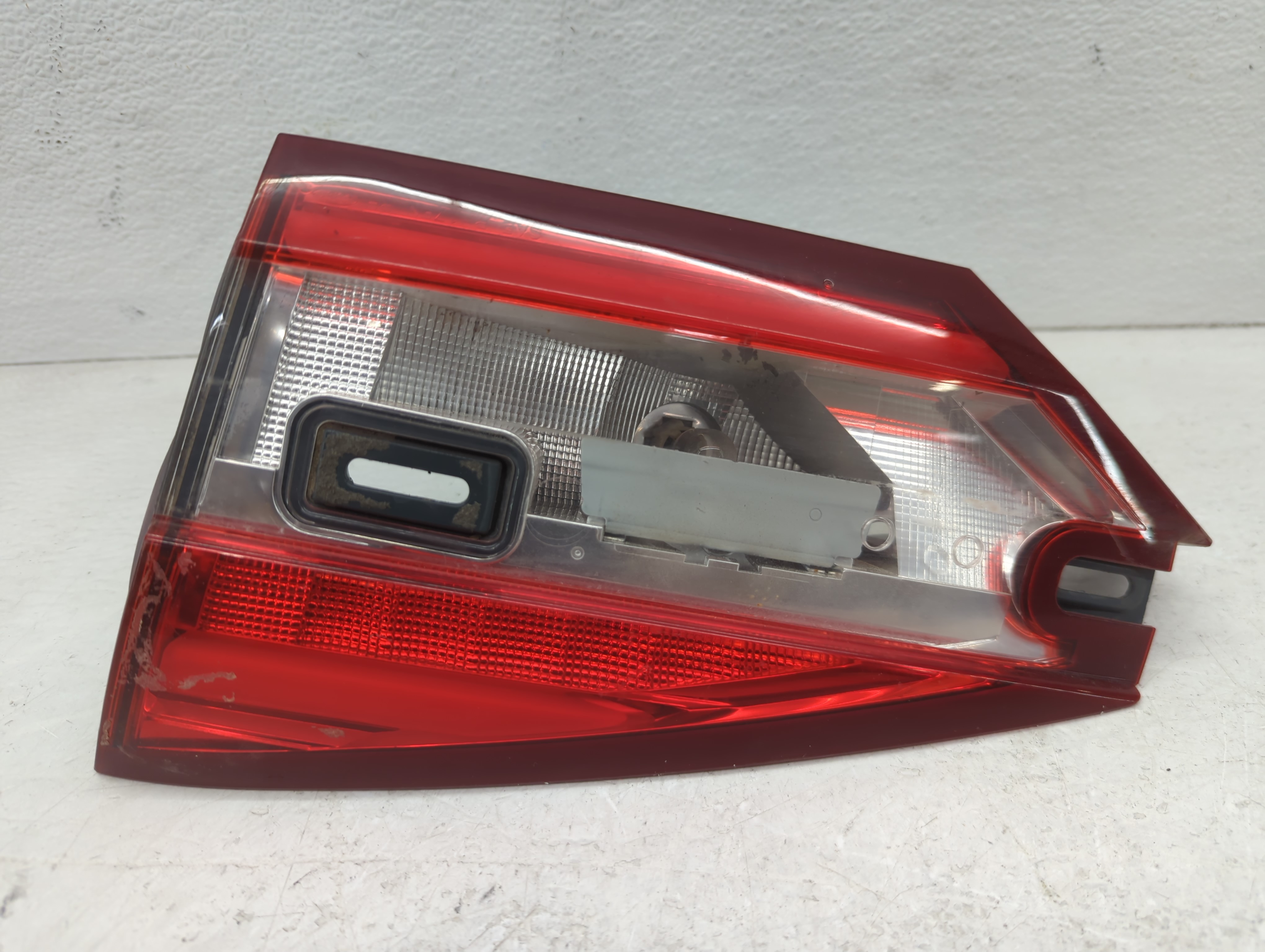 2017-2018 Ford Fusion Passenger Right Side Tail Light Taillight Oem 1097468 - Oemusedautoparts1.com