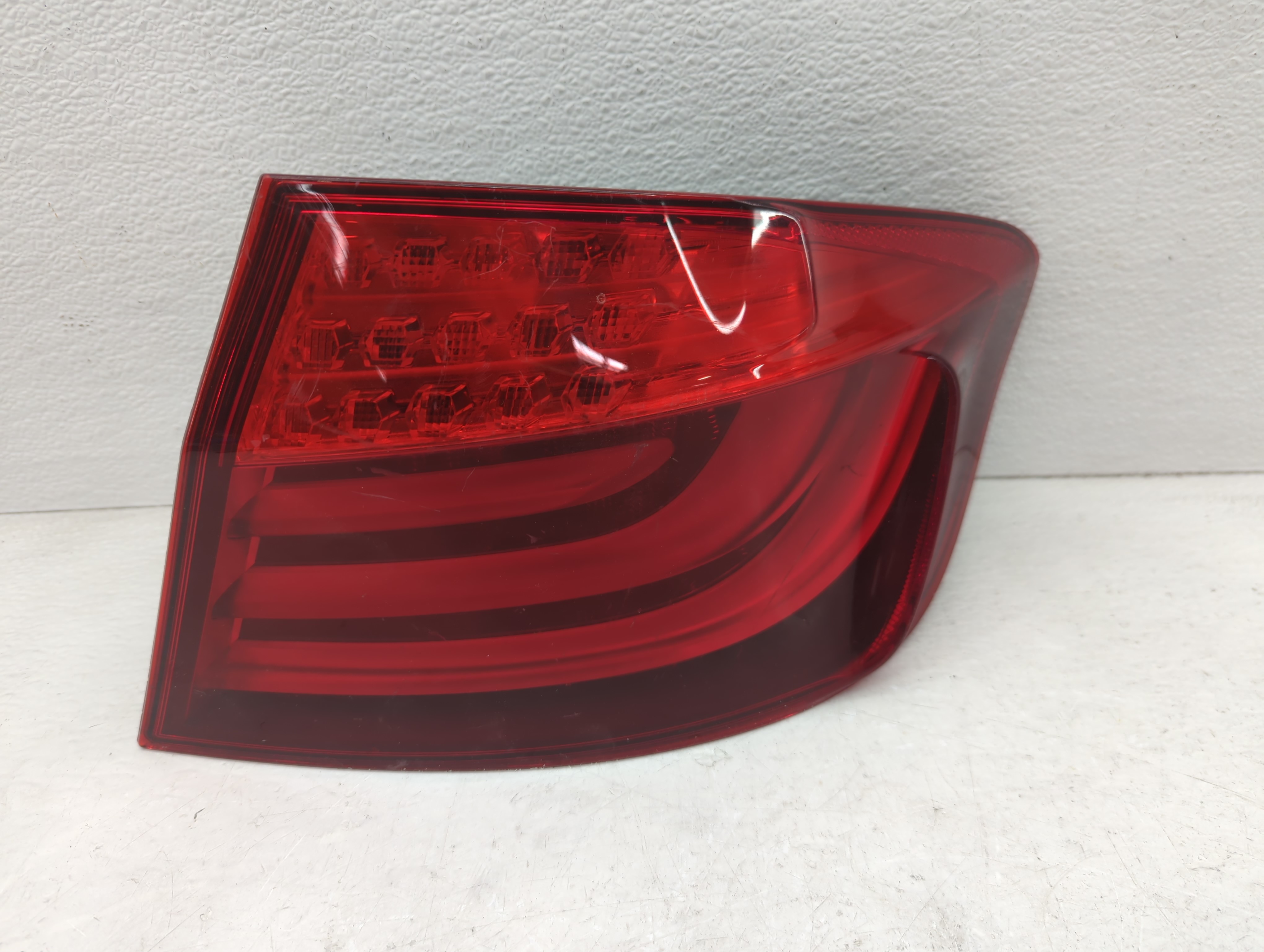 Picture of 2011-2013 Bmw 535i Passenger Right Side Tail Light Taillight Oem 1097475
