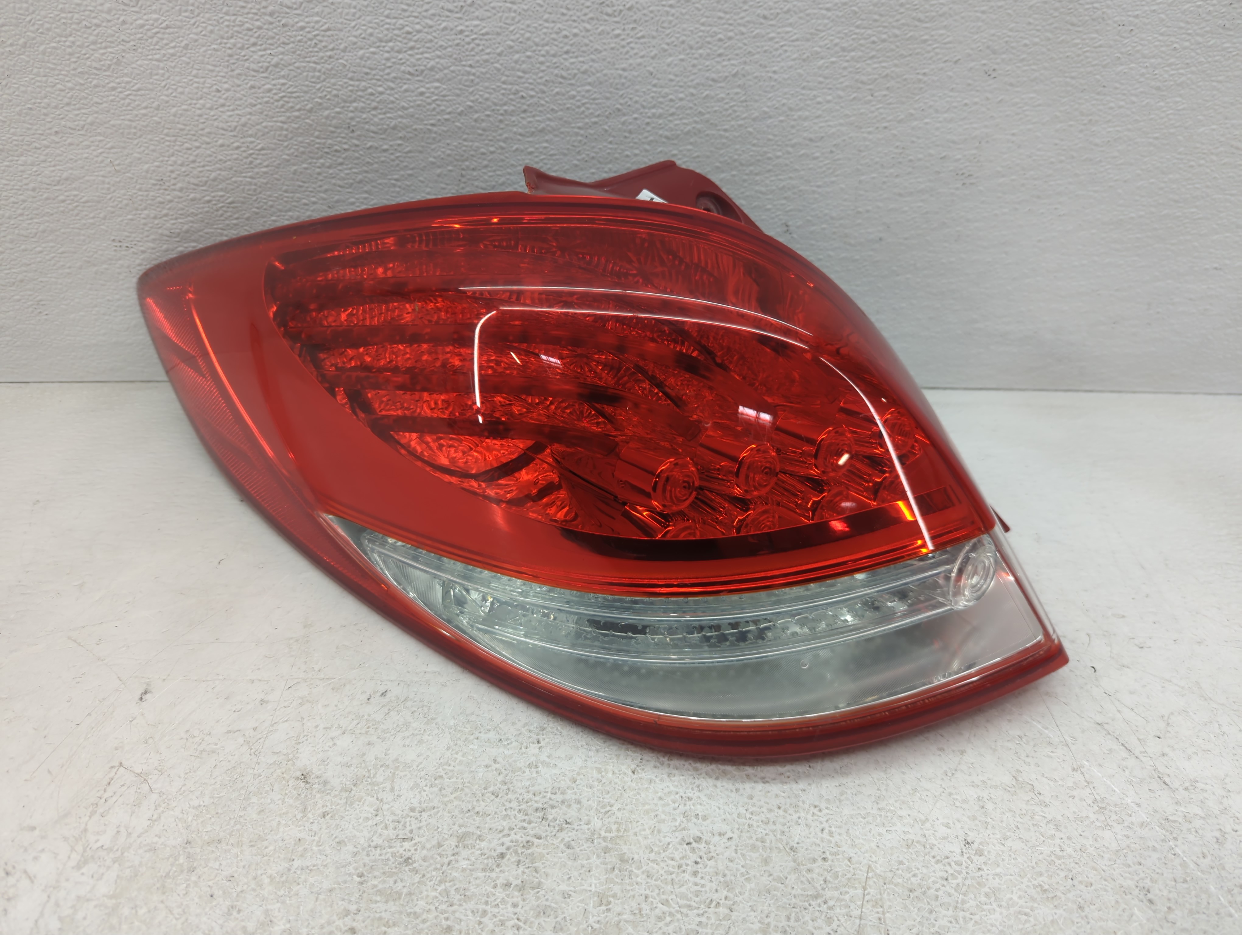 2012-2017 Hyundai Veloster Driver Left Side Tail Light Taillight Oem 1097491 - Oemusedautoparts1.com