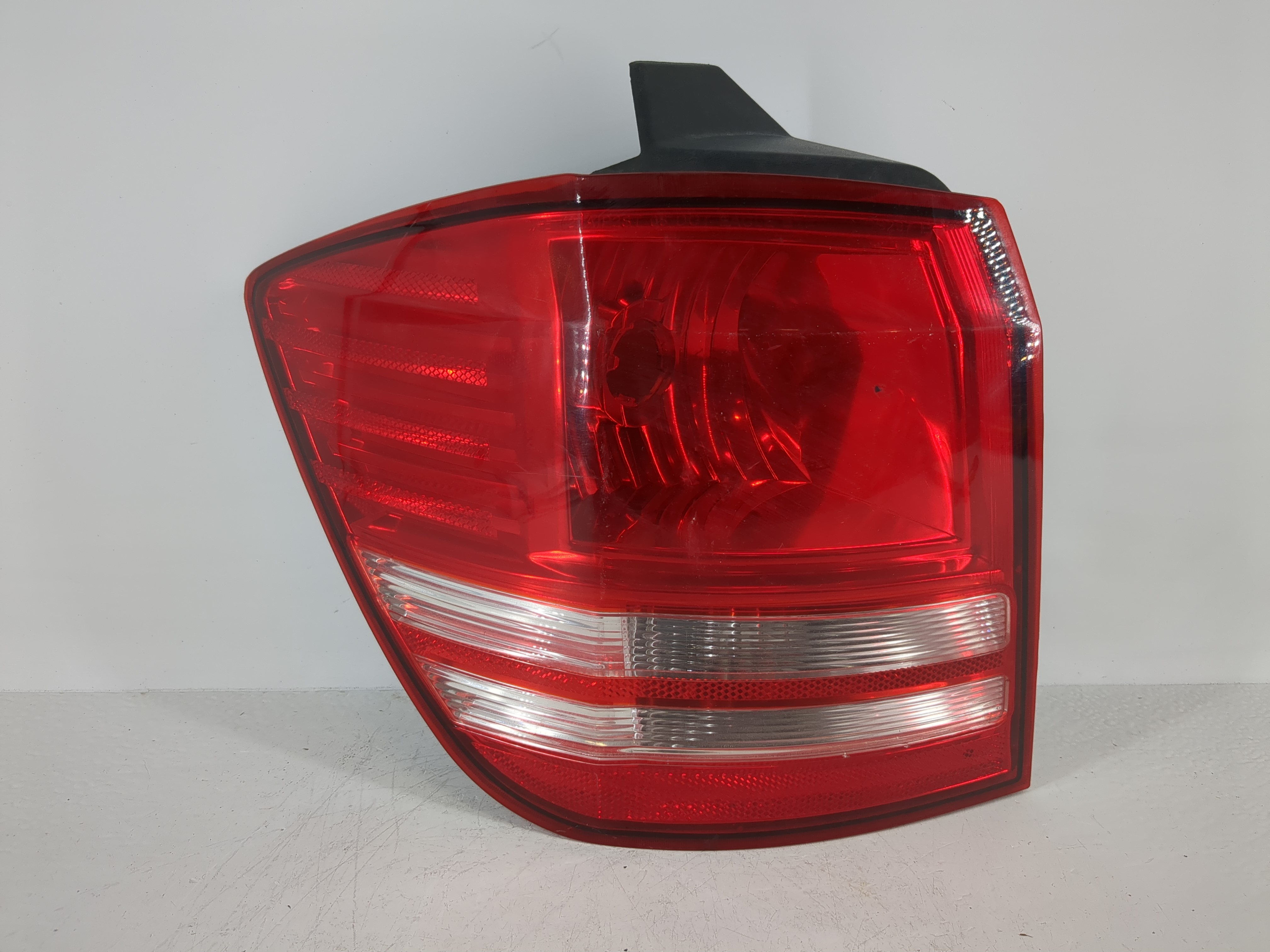 Picture of 2009 Dodge Journey Driver Left Side Tail Light Taillight Oem 1097503