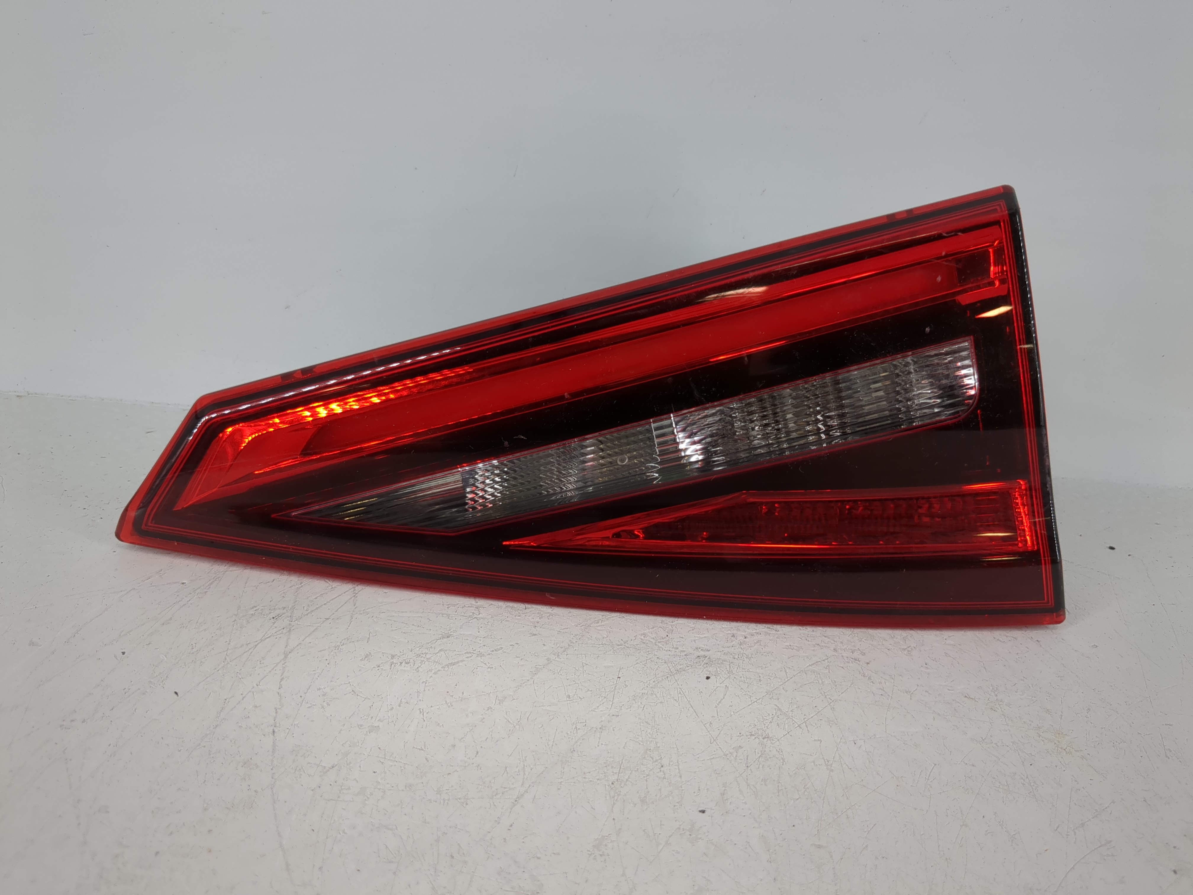 2017-2019 Infiniti Qx30 Passenger Right Side Tail Light Taillight Oem 1097504 - Oemusedautoparts1.com