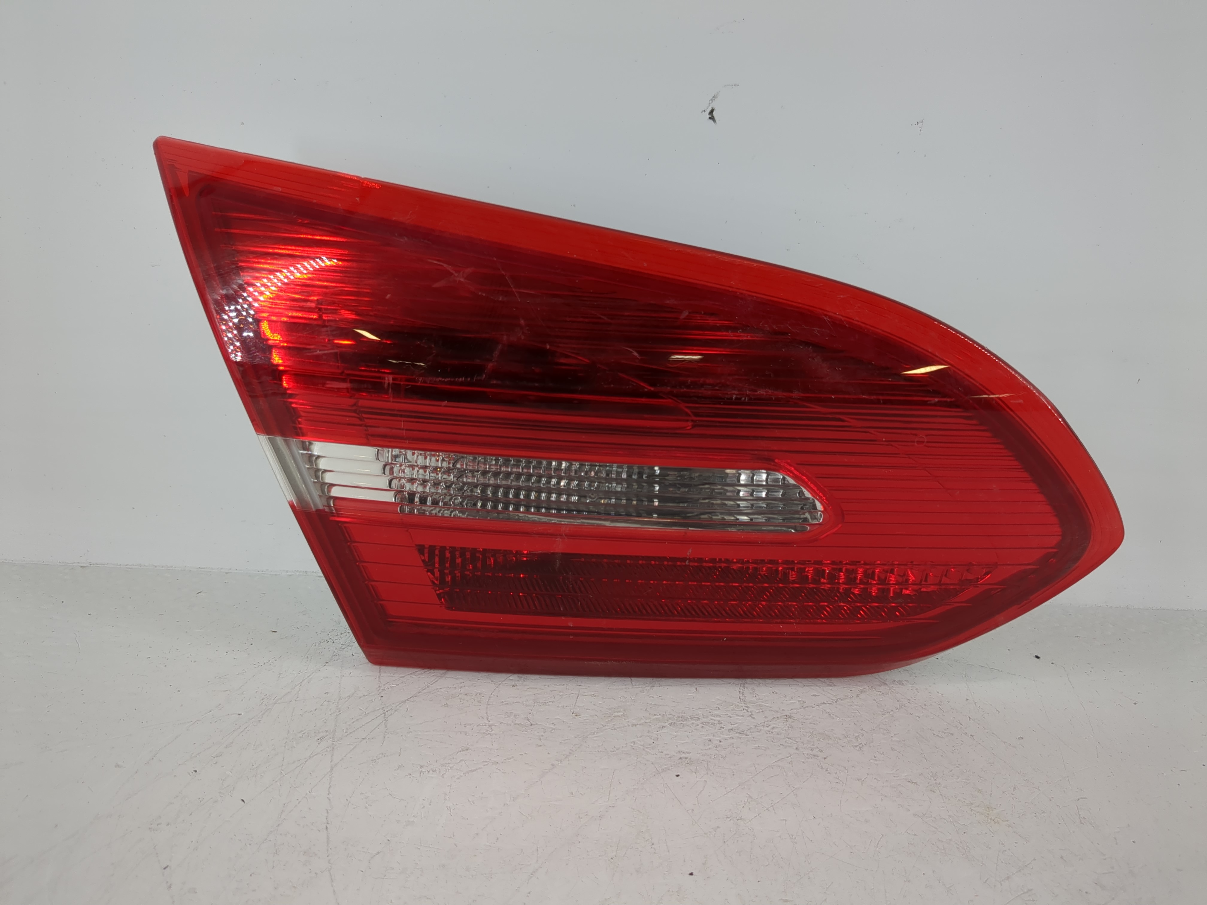 2015-2018 Ford Focus Driver Left Side Tail Light Taillight Oem 1097505 - Oemusedautoparts1.com
