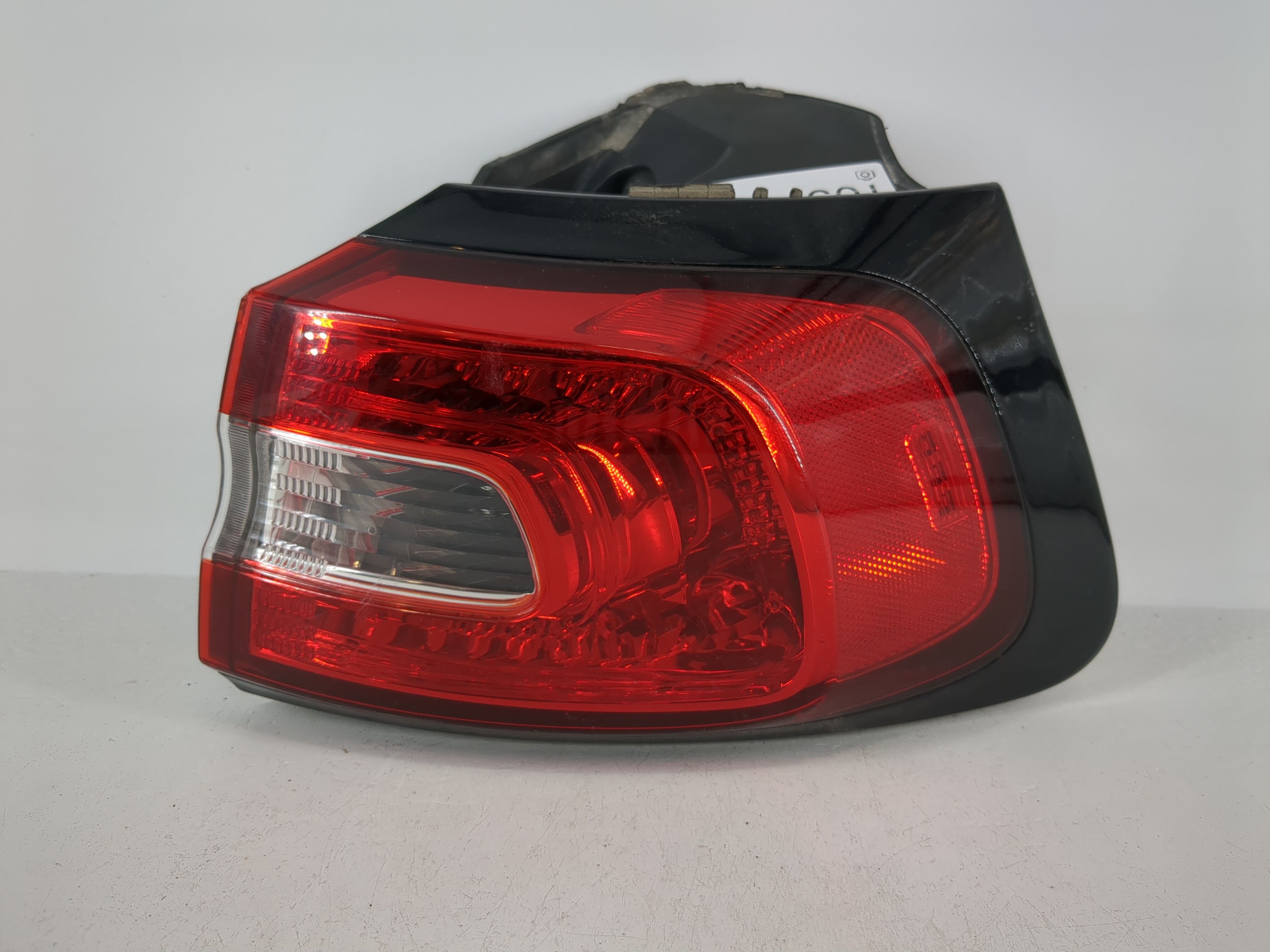 2014-2018 Jeep Cherokee Passenger Right Side Tail Light Taillight Oem 1097506 - Oemusedautoparts1.com