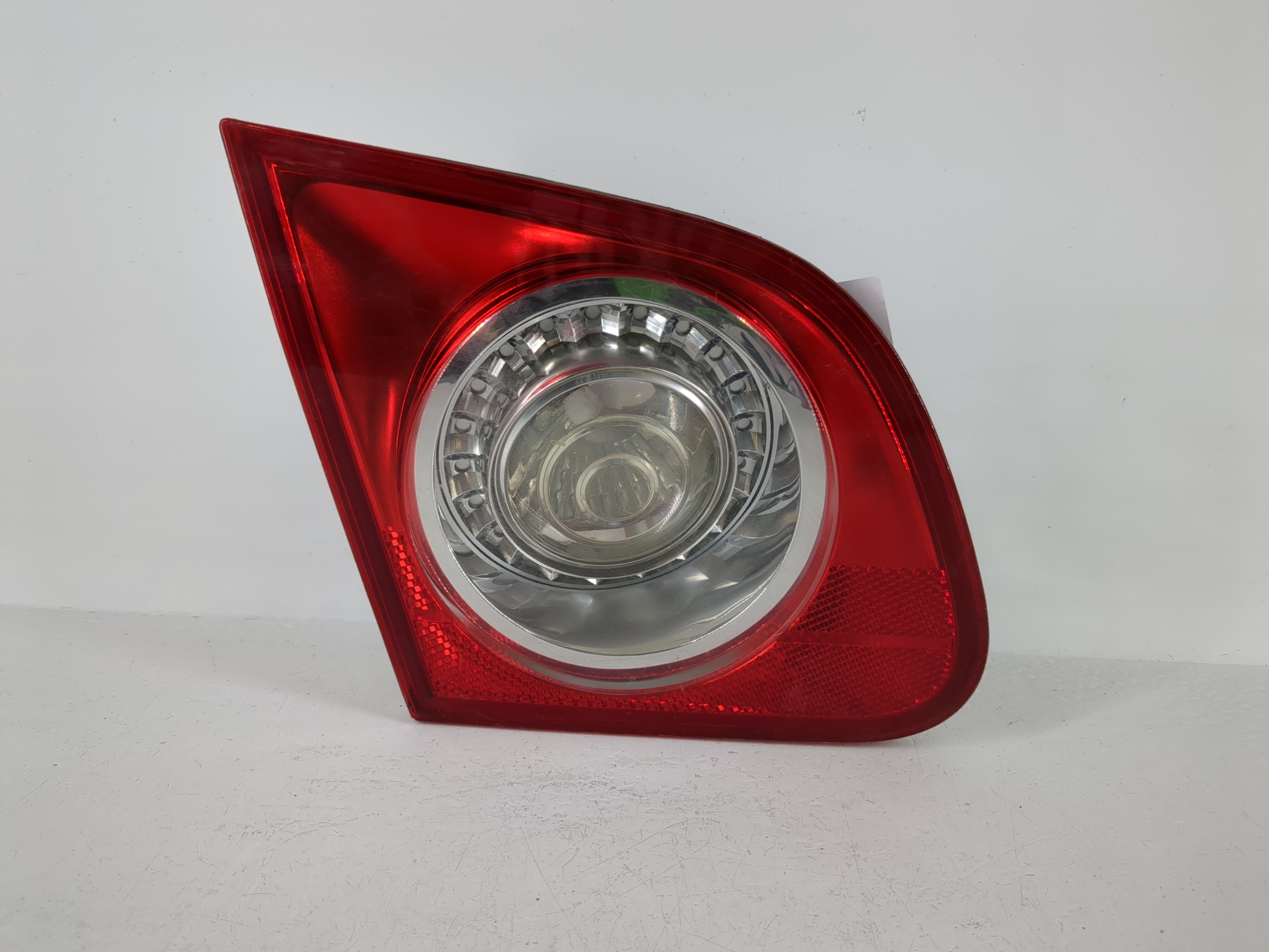Picture of 2008-2010 Volkswagen Passat Driver Left Side Tail Light Taillight Oem 1097510