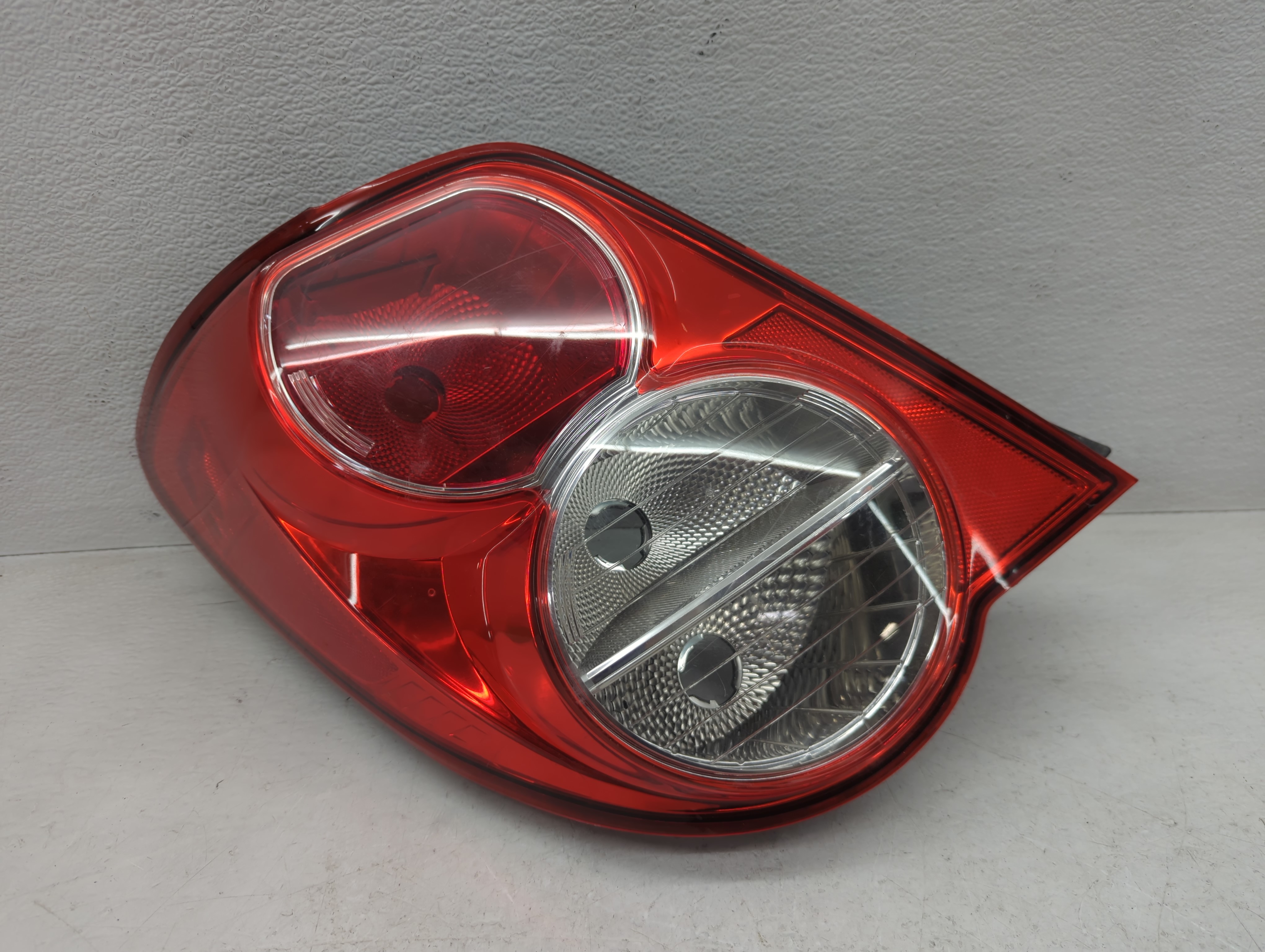 2012-2016 Chevrolet Sonic Driver Left Side Tail Light Taillight Oem 1097521 - Oemusedautoparts1.com