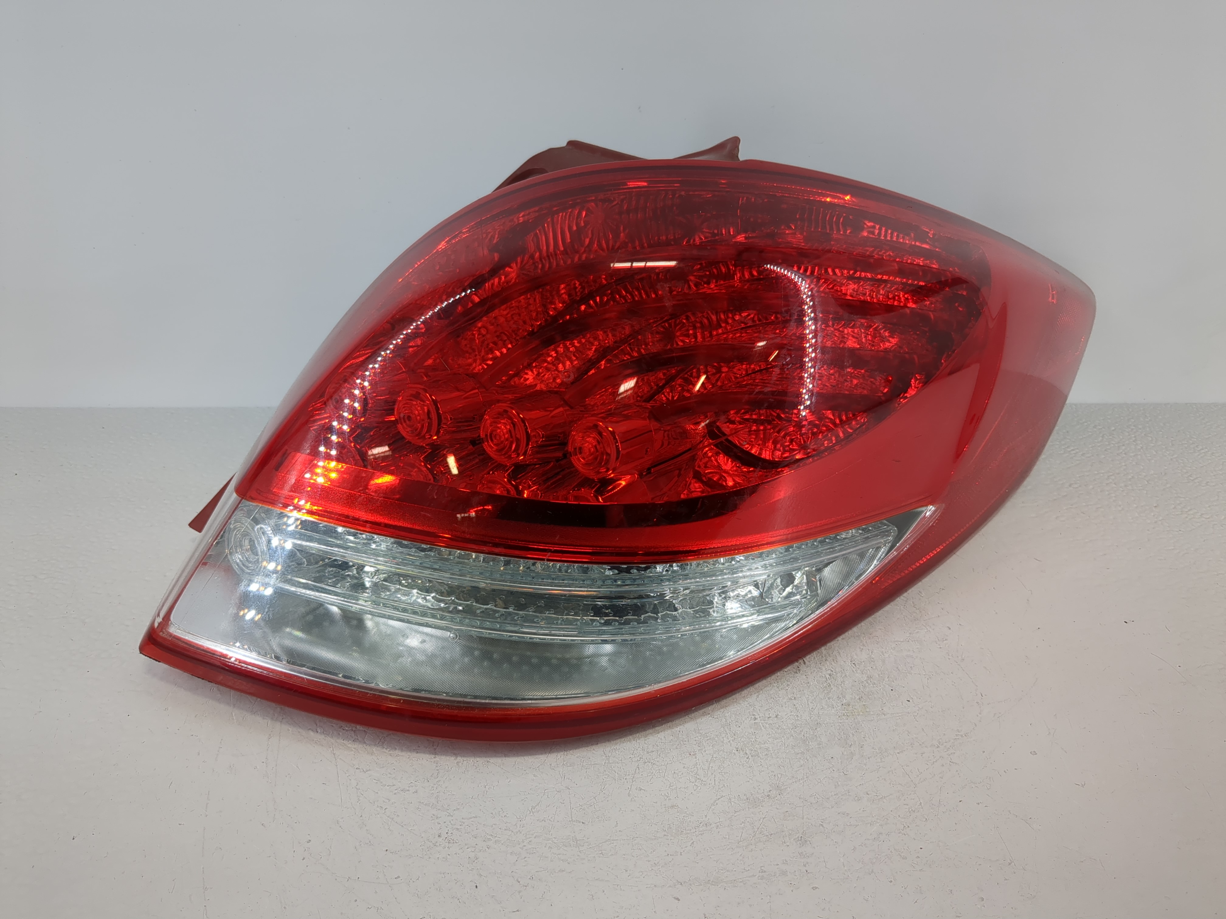 2013-2017 Hyundai Veloster Passenger Right Side Tail Light Taillight Oem 1097531 - Oemusedautoparts1.com