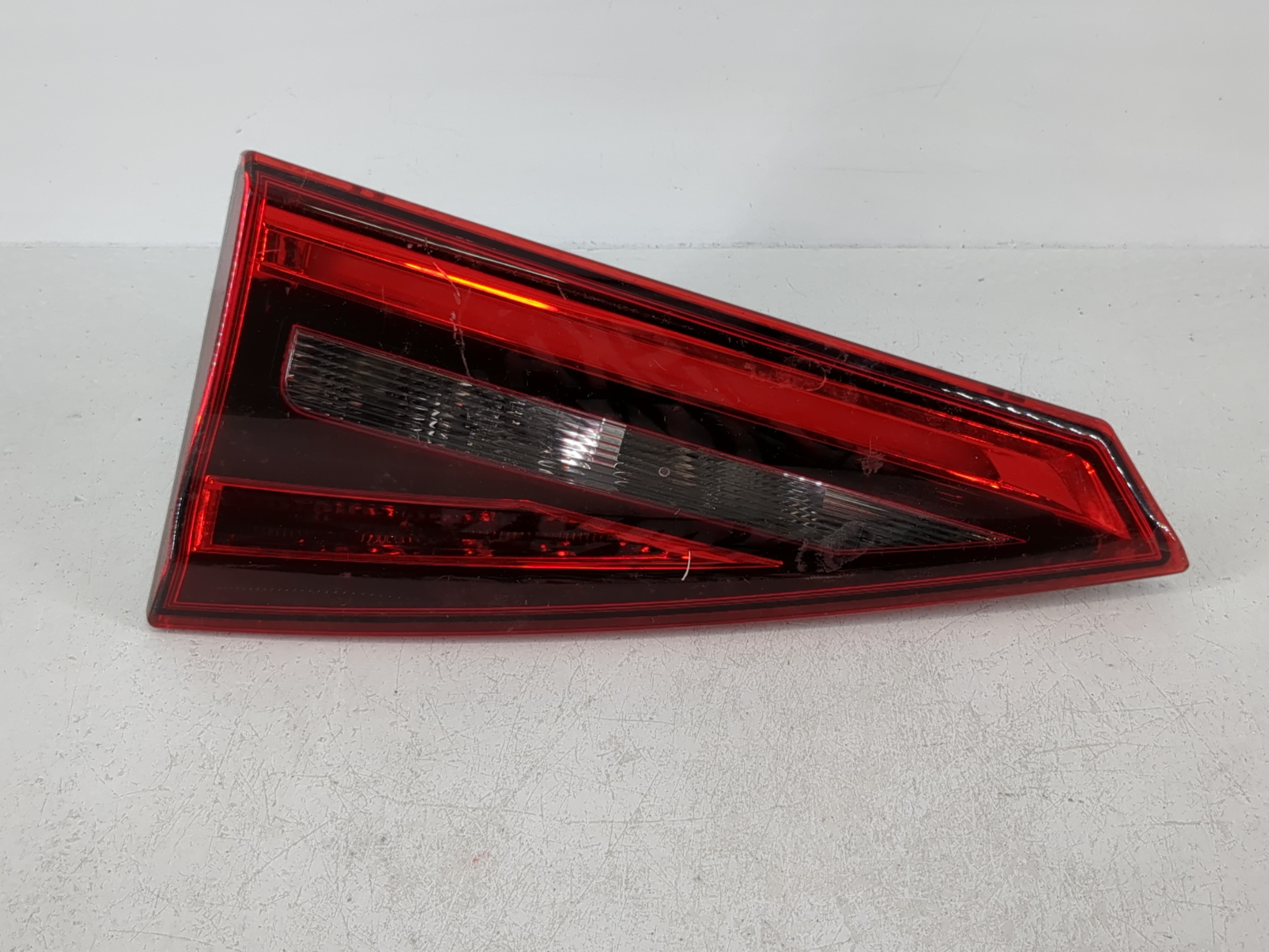 2017-2019 Infiniti Qx30 Passenger Right Side Tail Light Taillight Oem 1097538 - Oemusedautoparts1.com