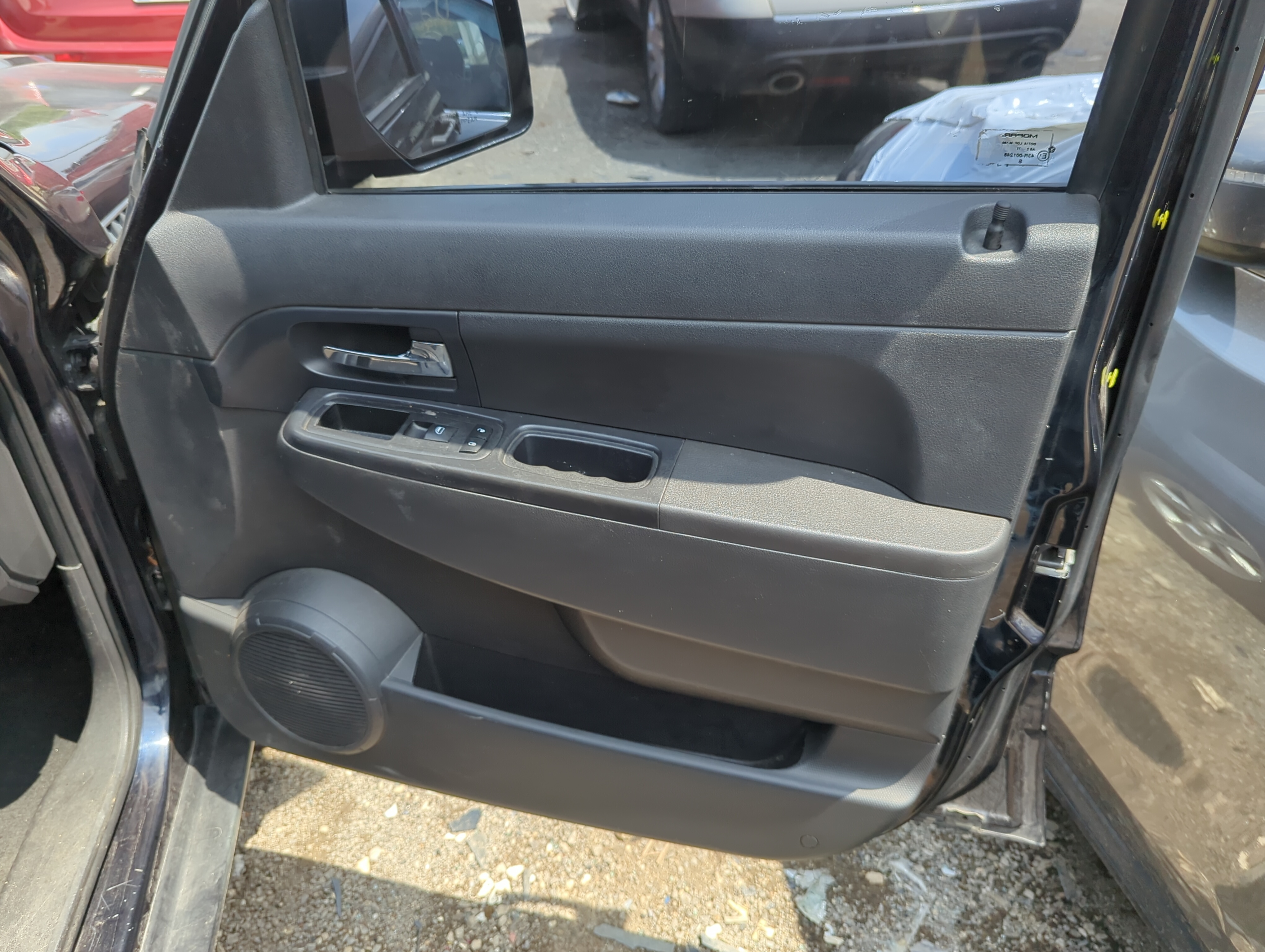 Picture of 2011 Jeep Liberty Front Right Passenger Interior Door Panel Trim 1097909