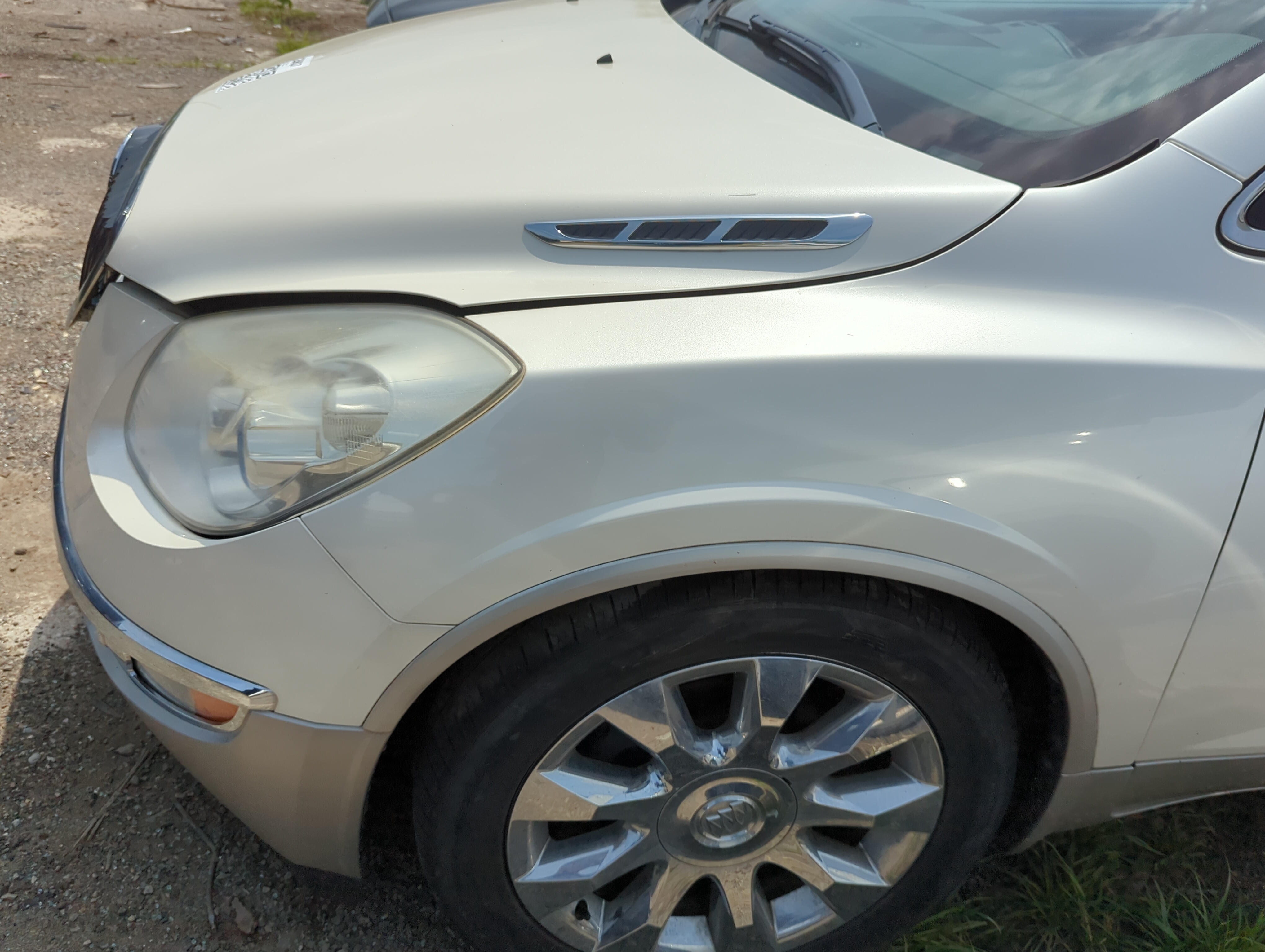 Picture of 2008-2012 Buick Enclave Driver Fender 1097989