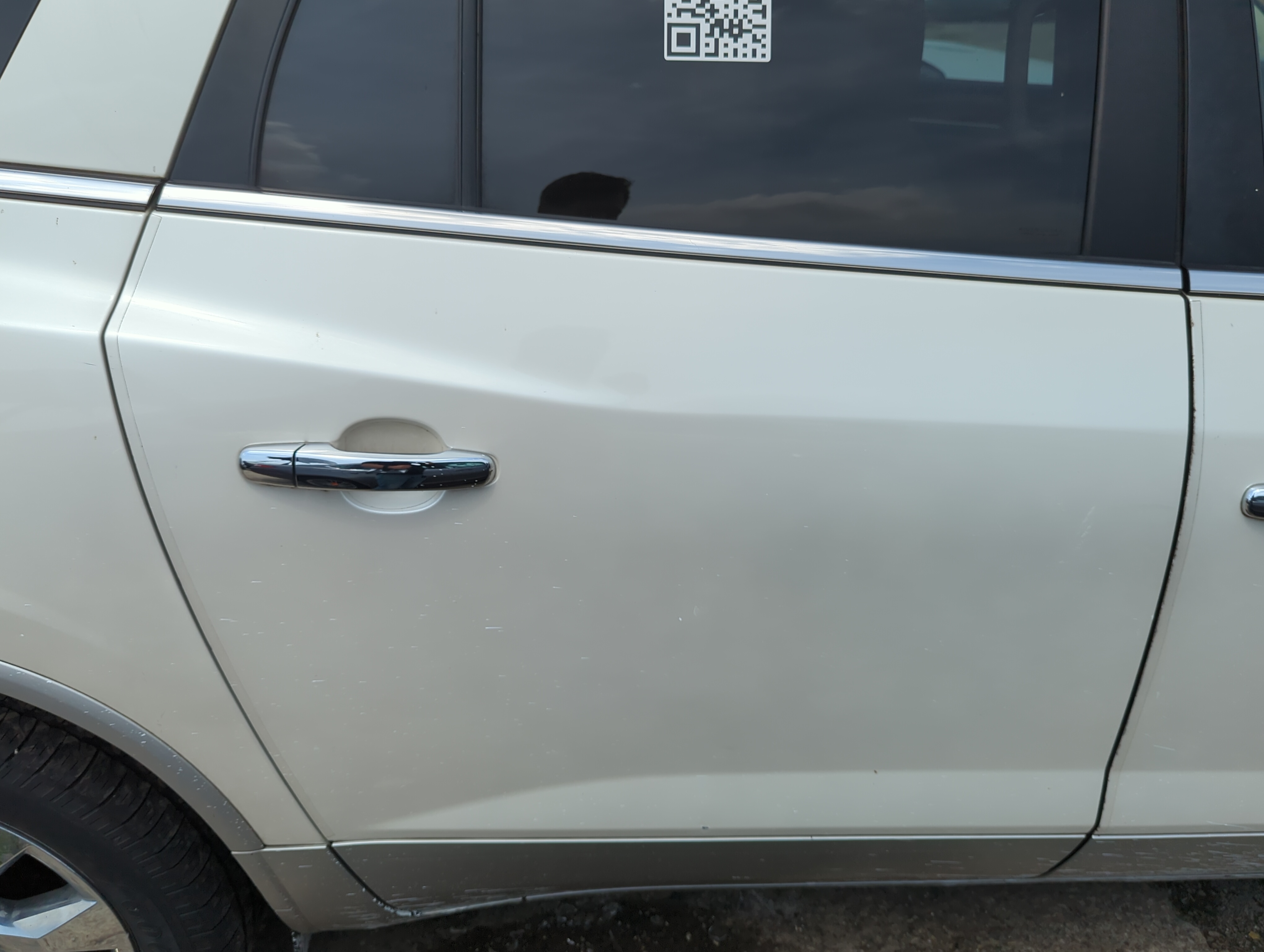 Picture of 2008-2017 Buick Enclave Passenger Rear Door Oem 1098024