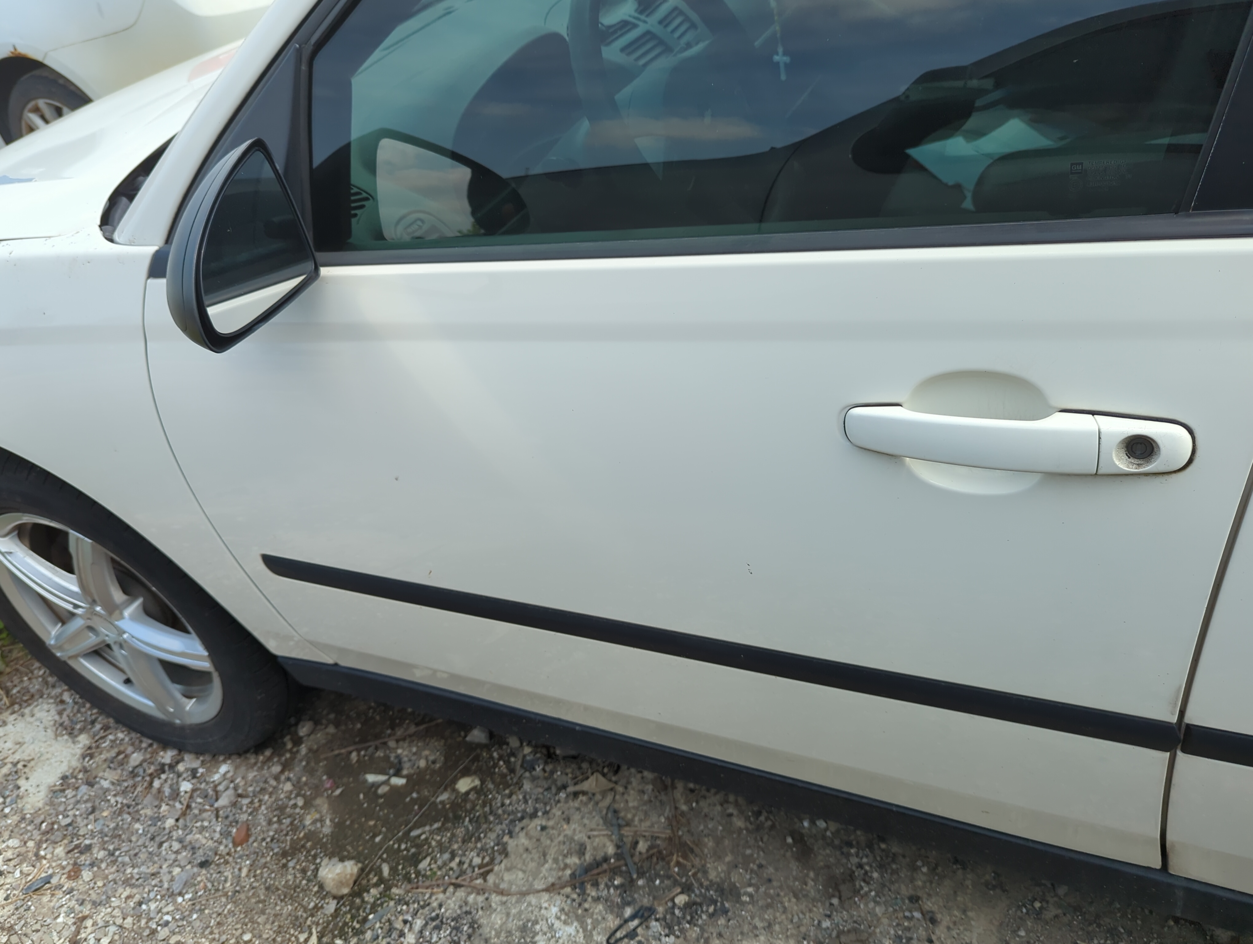Picture of 2004-2008 Chevrolet Malibu Driver Front Door Oem 1098188
