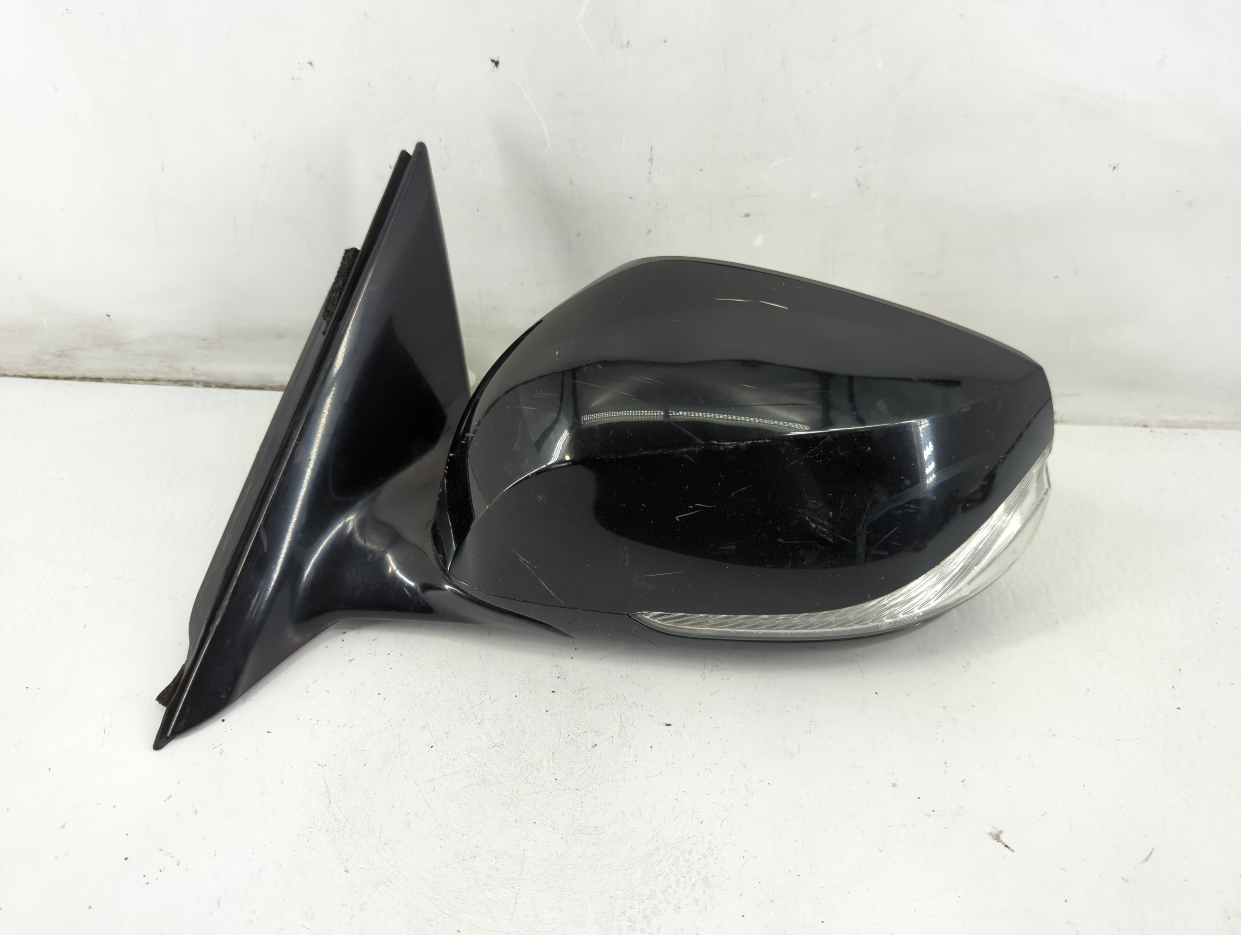 2019-2020 Infiniti Q50 Driver Left Side View Power Door Mirror Black 1098369 - Oemusedautoparts1.com
