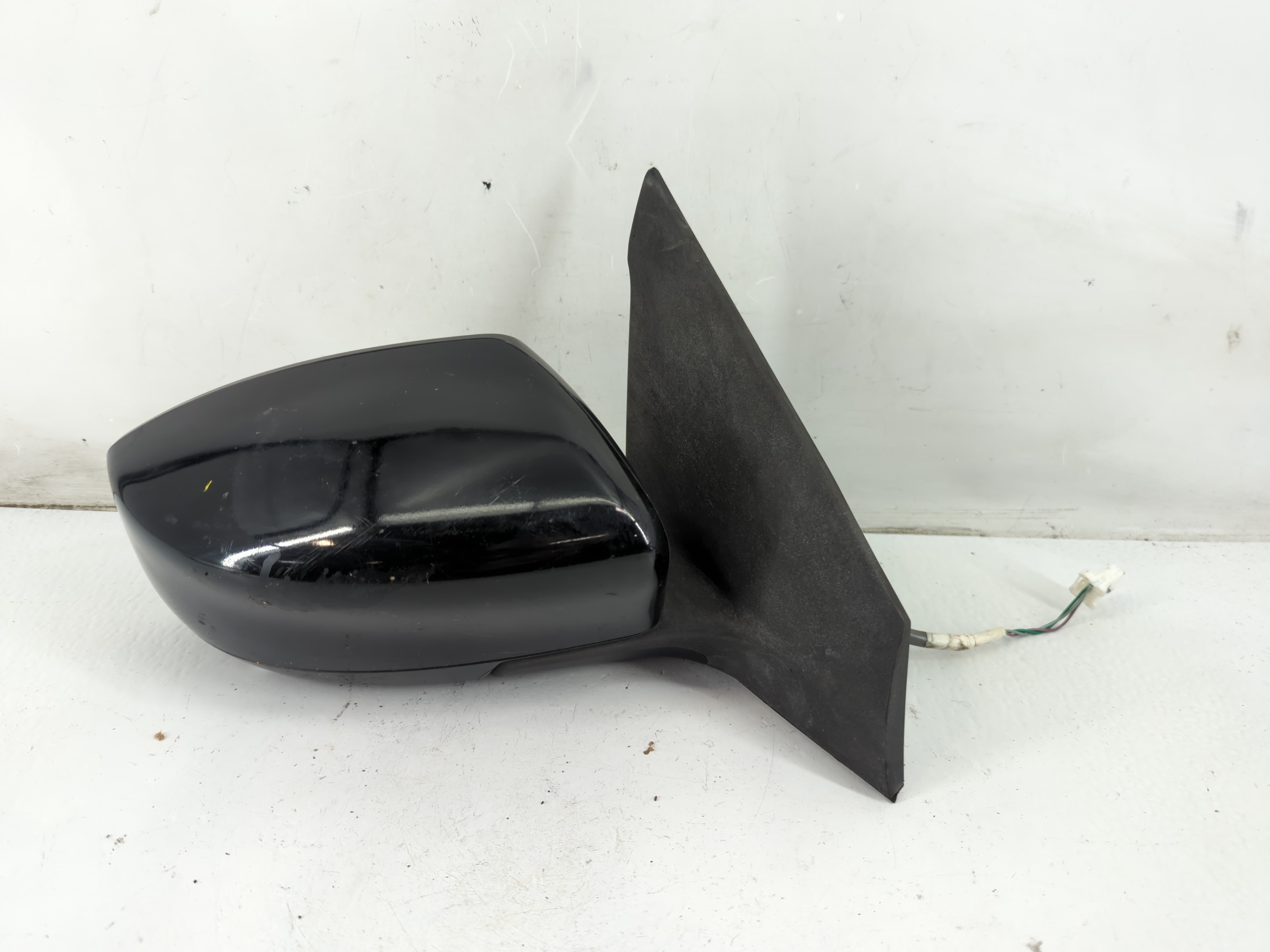 Picture of 2016-2019 Nissan Sentra Passenger Right Side View Power Door Mirror 1098370
