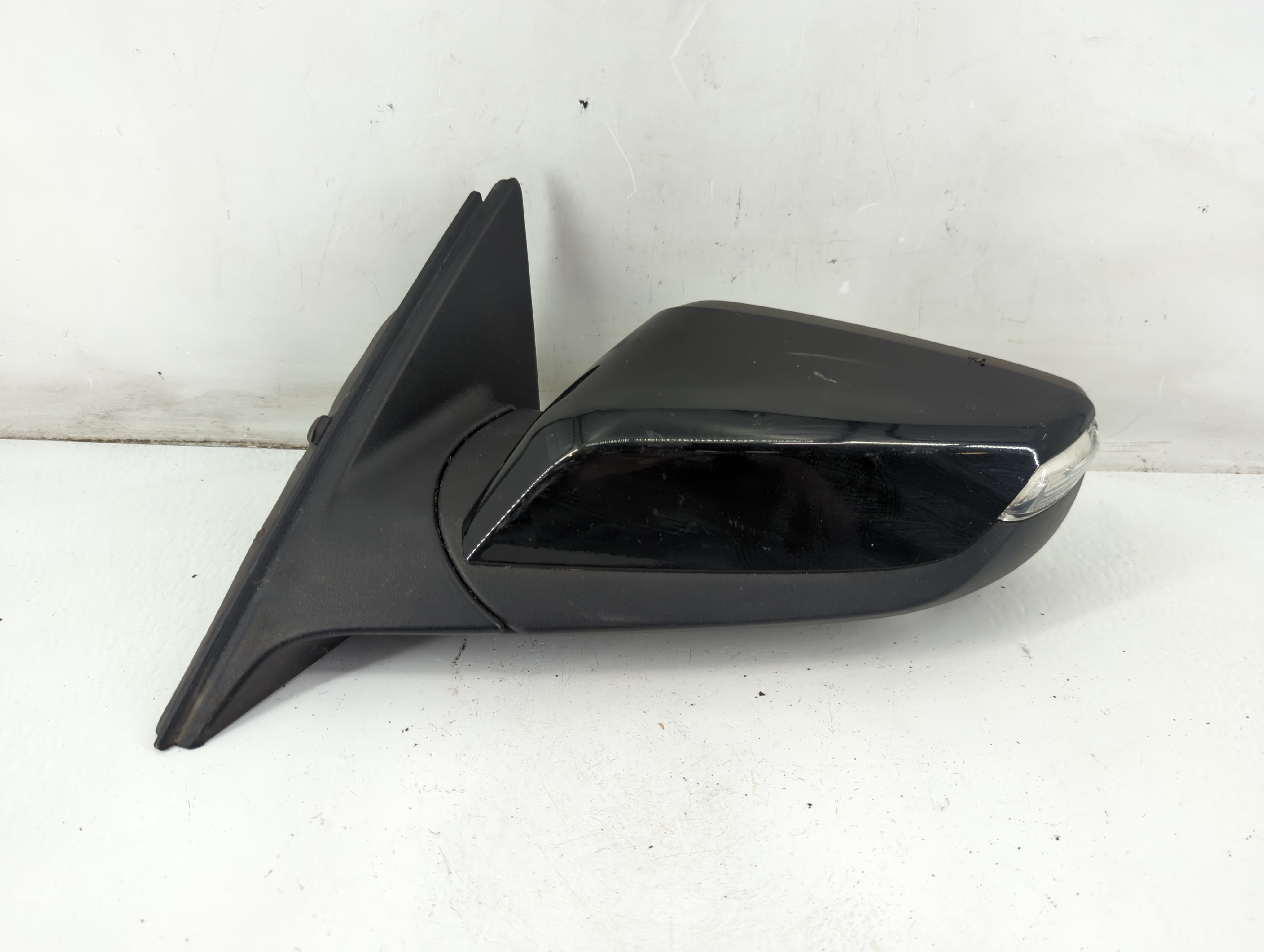 2016-2018 Chevrolet Malibu Driver Left Side View Power Door Mirror Black 1098433 - Oemusedautoparts1.com