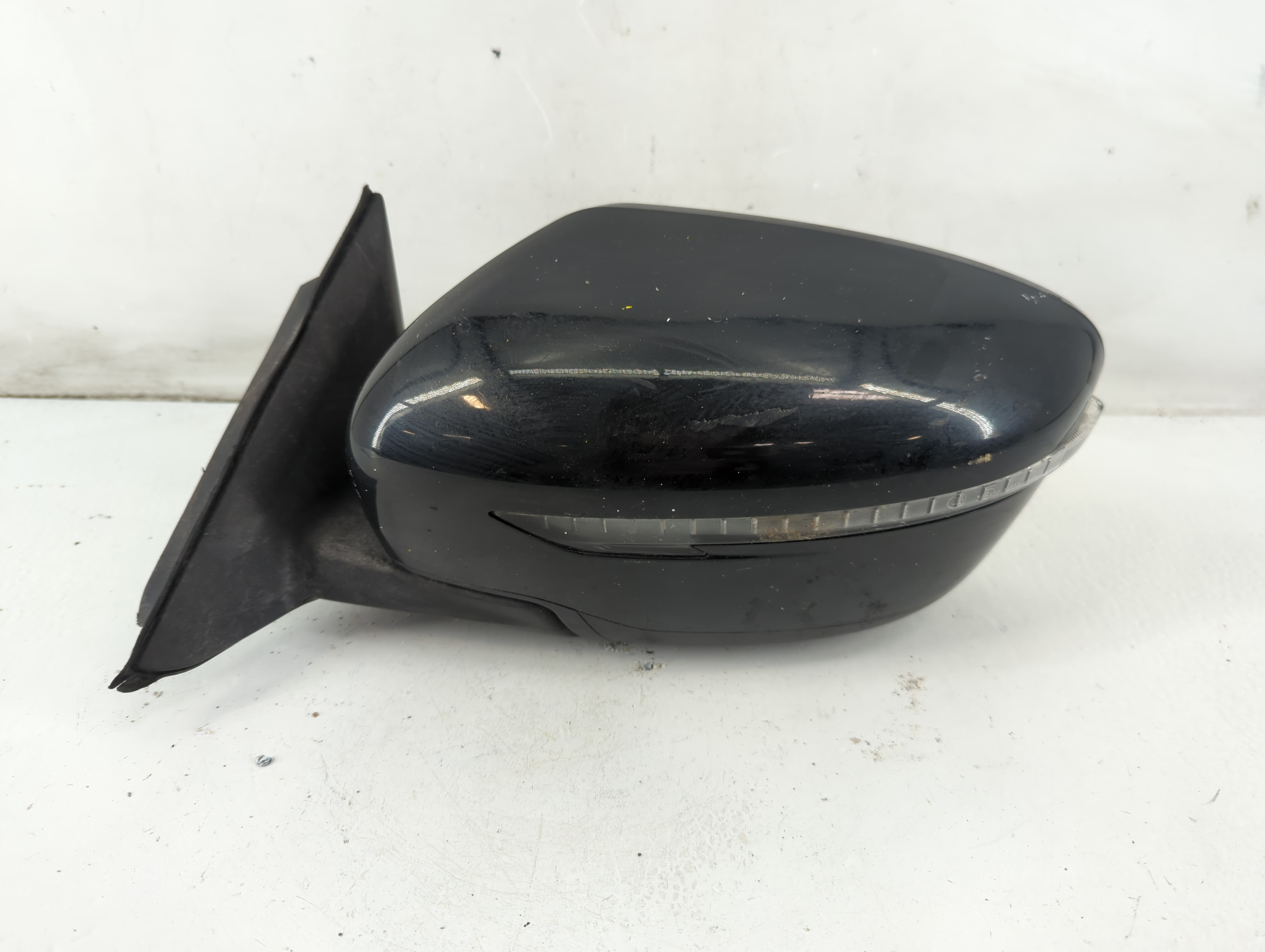 2017-2020 Nissan Rogue Driver Left Side View Power Door Mirror Black 1098480 - Oemusedautoparts1.com