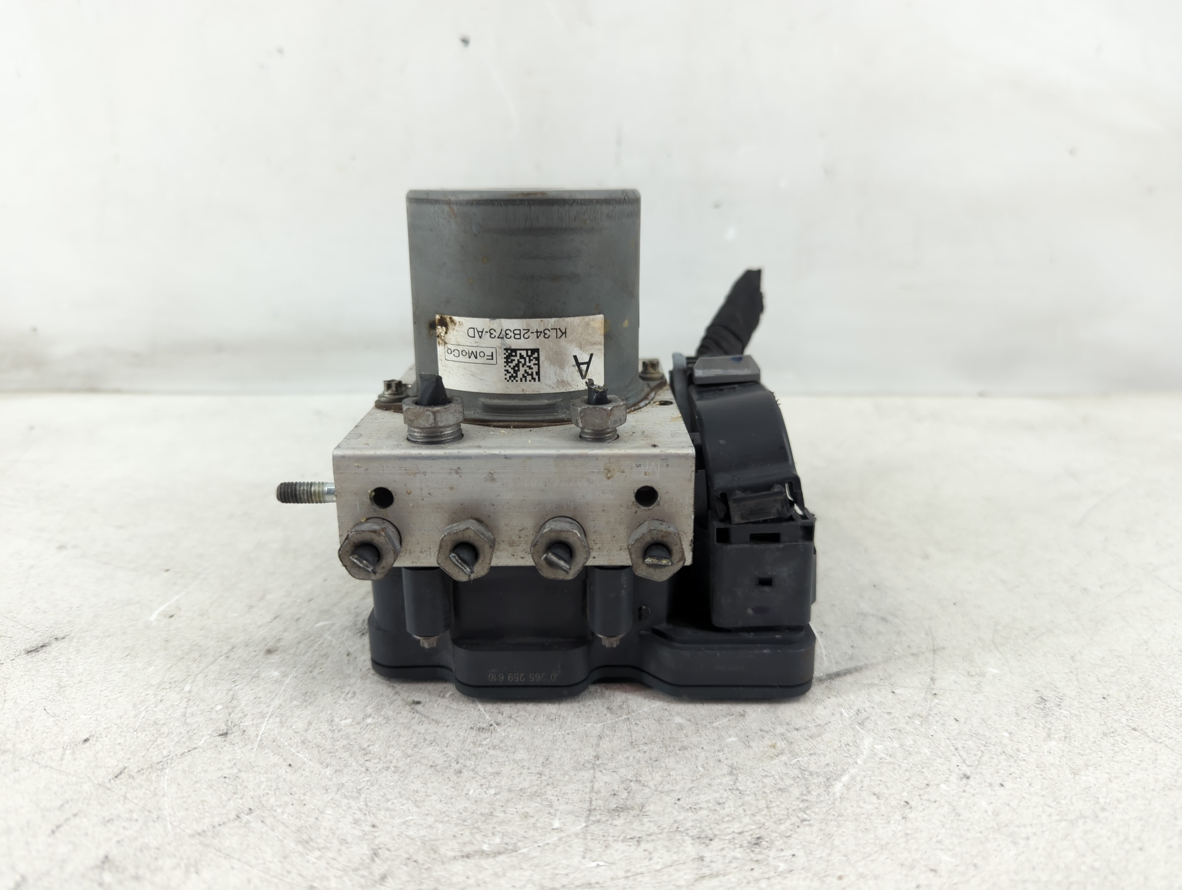 2019-2020 Ford F-150 Abs Pump Control Module 1098494 - Oemusedautoparts1.com