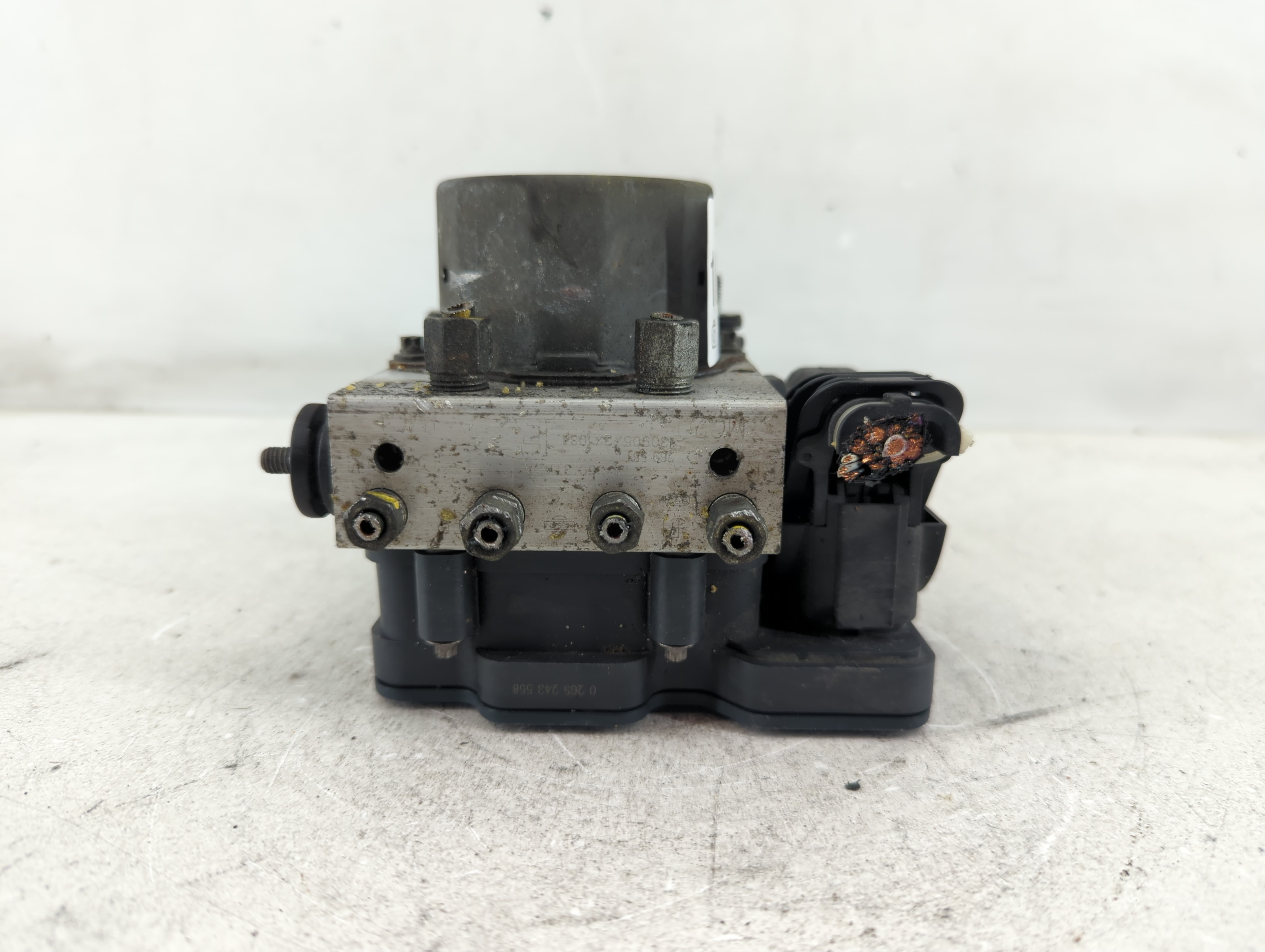Picture of 2013-2015 Nissan Altima Abs Pump Control Module 1098515