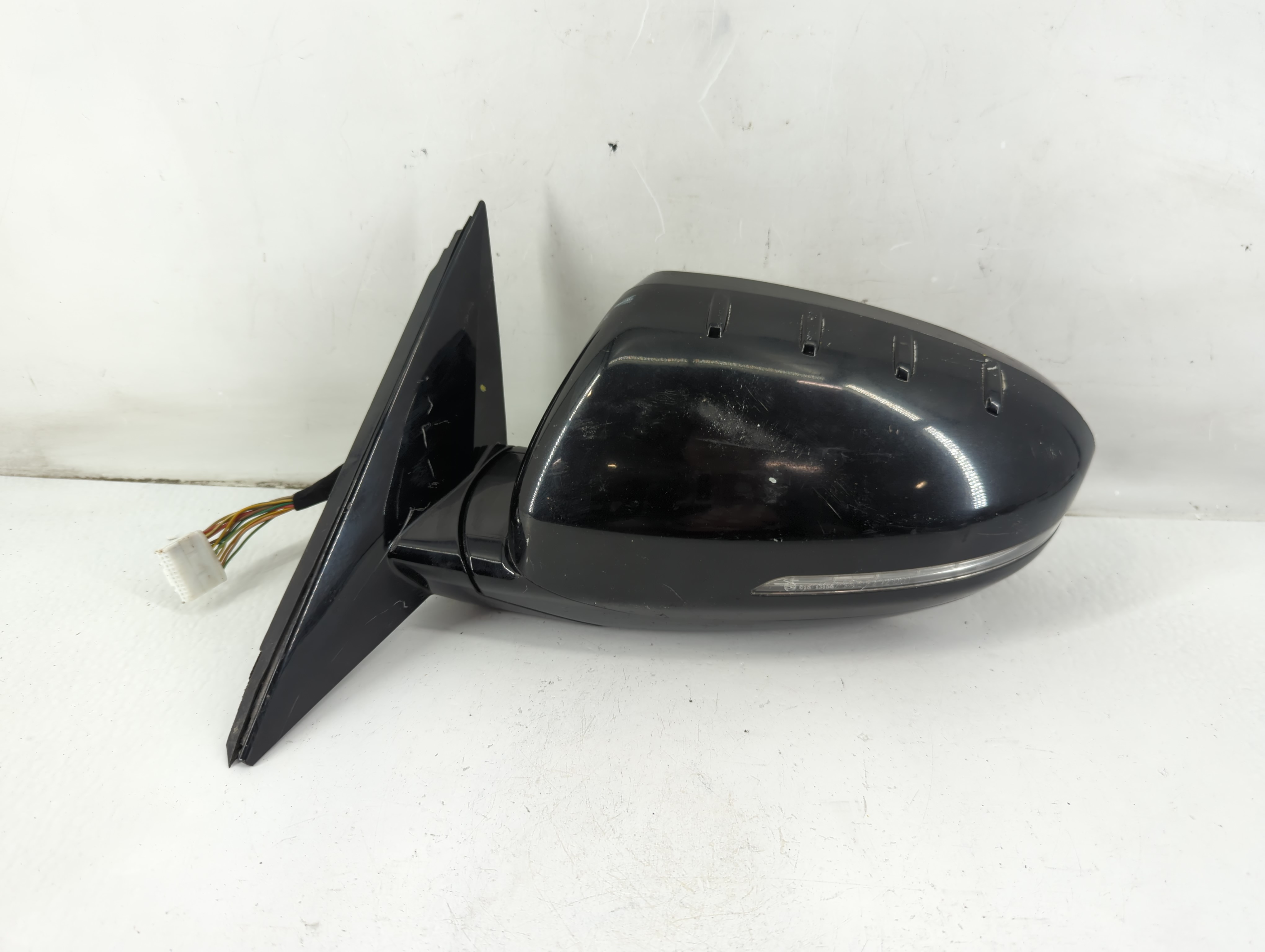 2014-2016 Kia Cadenza Driver Left Side View Power Door Mirror Black 1098521 - Oemusedautoparts1.com