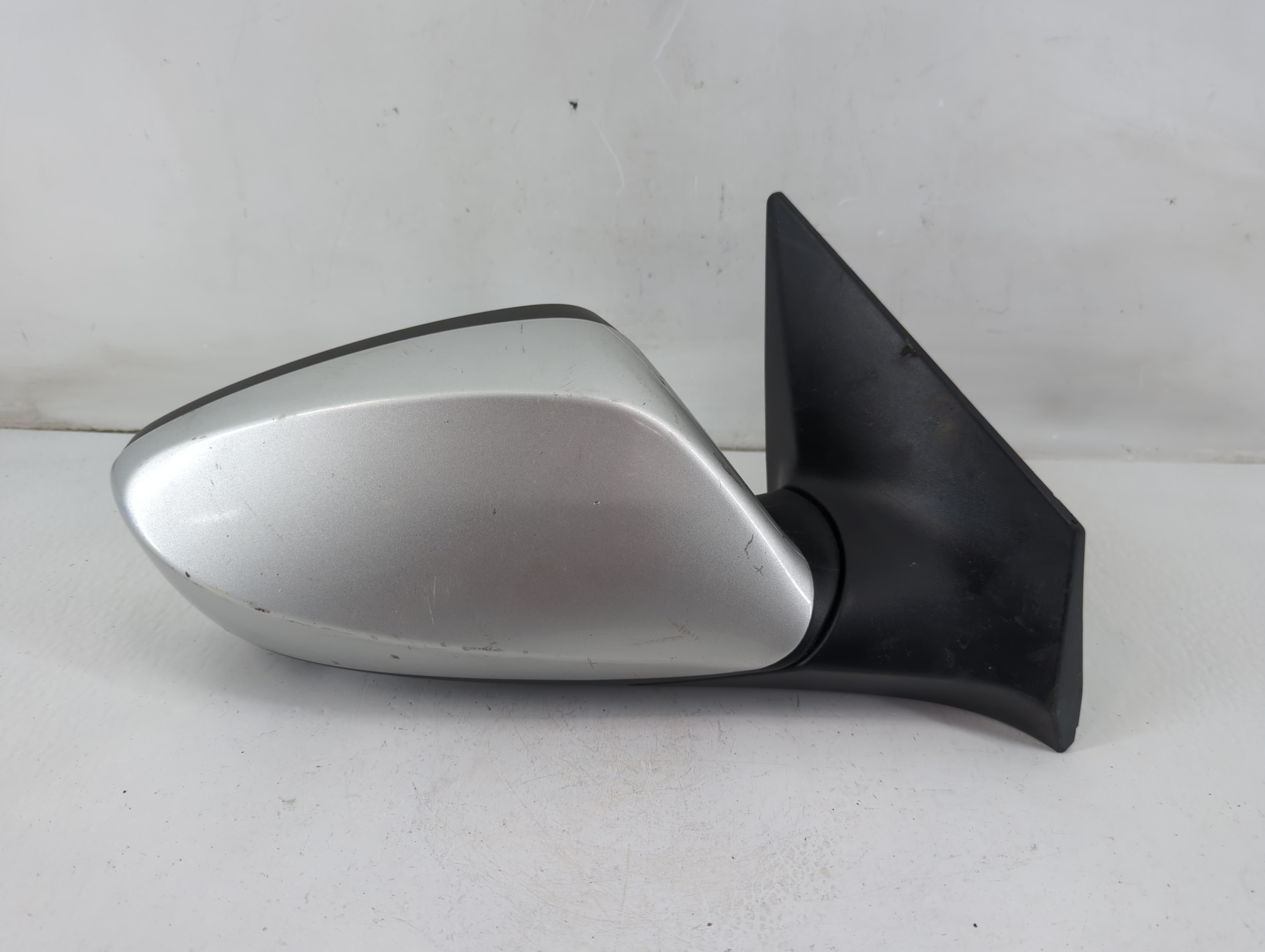 2011-2015 Hyundai Elantra Passenger Right Side View Power Door Mirror 1098524 - Oemusedautoparts1.com
