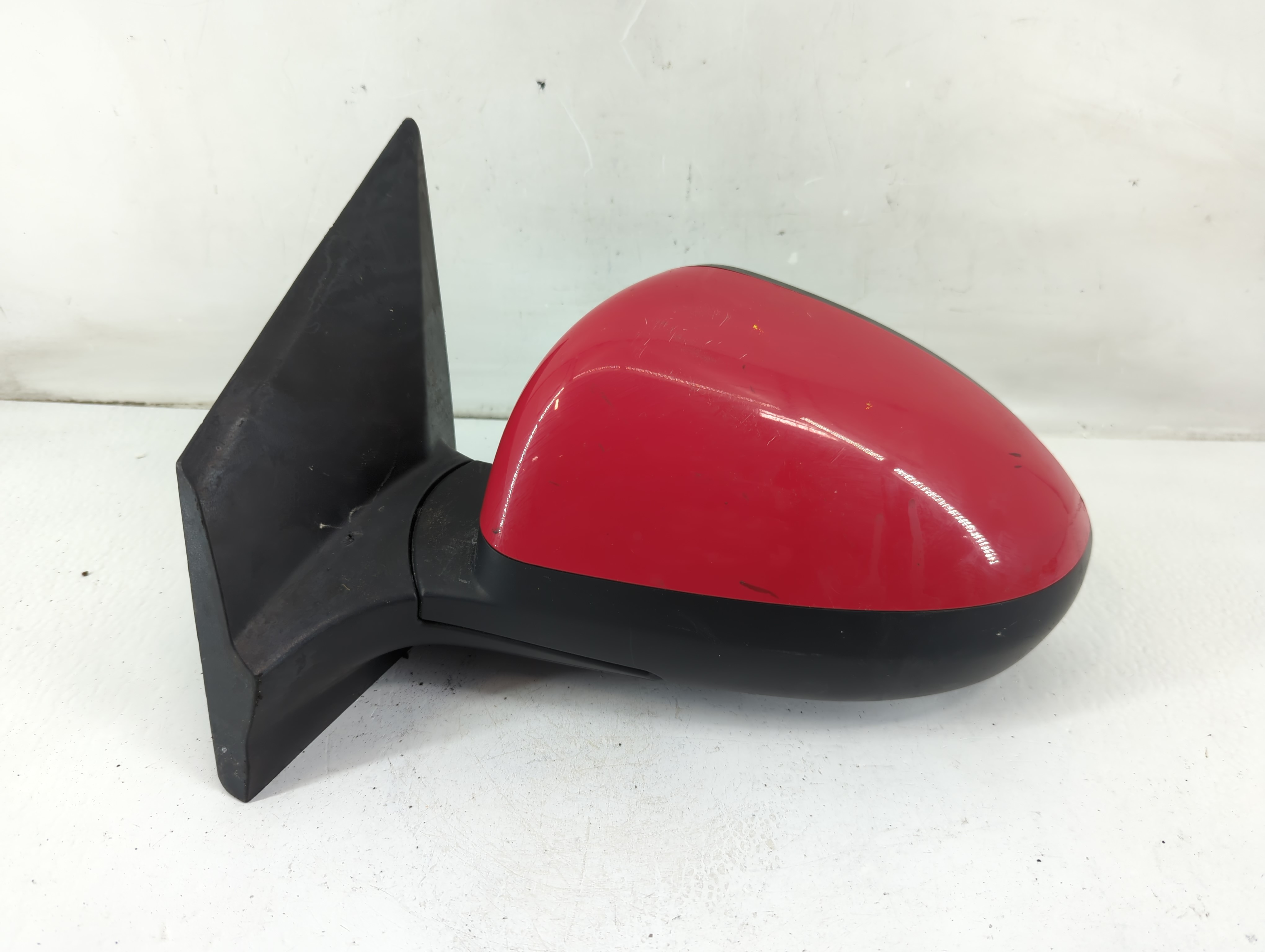 Picture of 2012-2019 Chevrolet Sonic Driver Left Side View Power Door Mirror Red 1098527