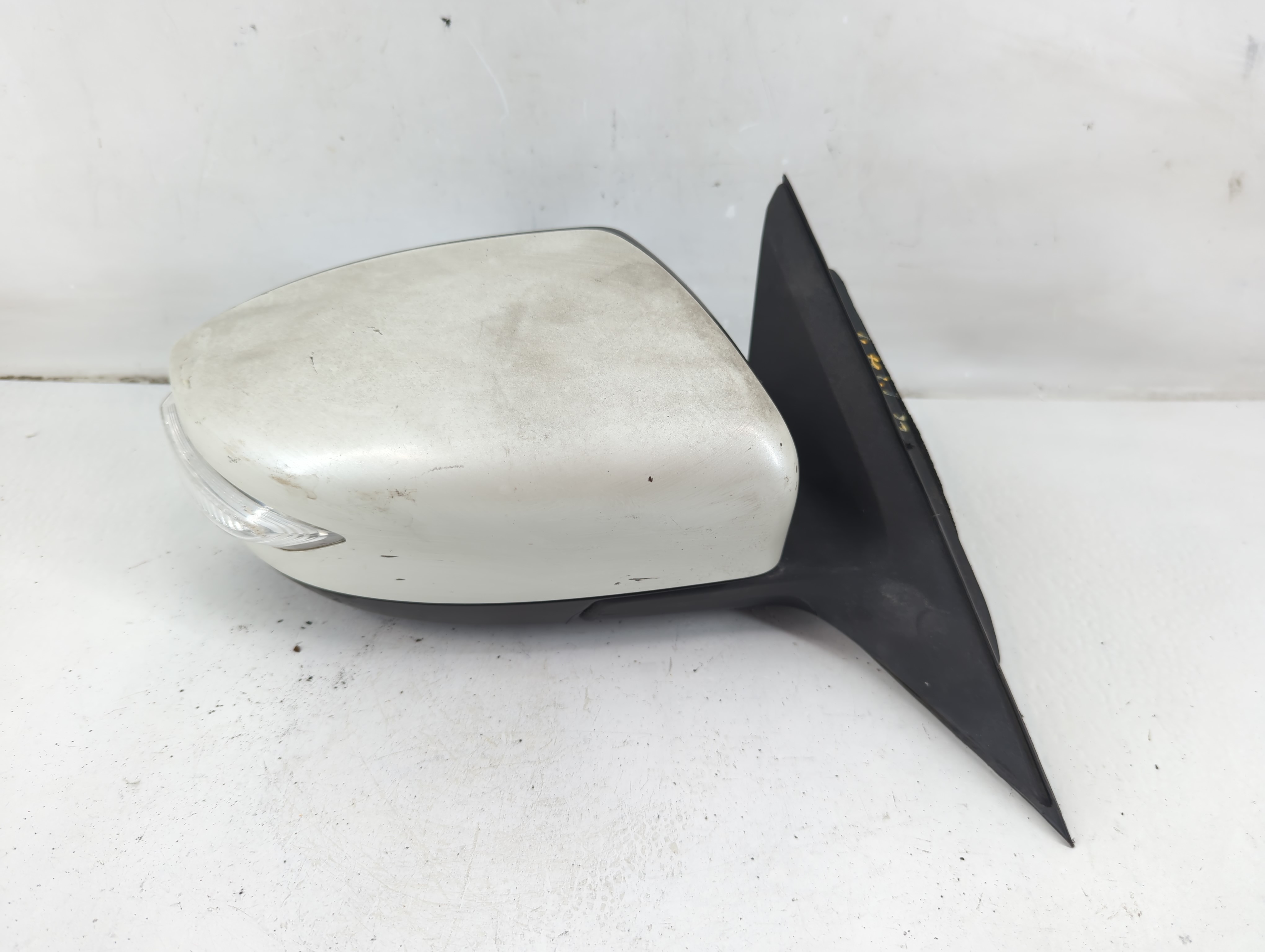 2013-2018 Nissan Altima Passenger Right Side View Power Door Mirror 1098528 - Oemusedautoparts1.com