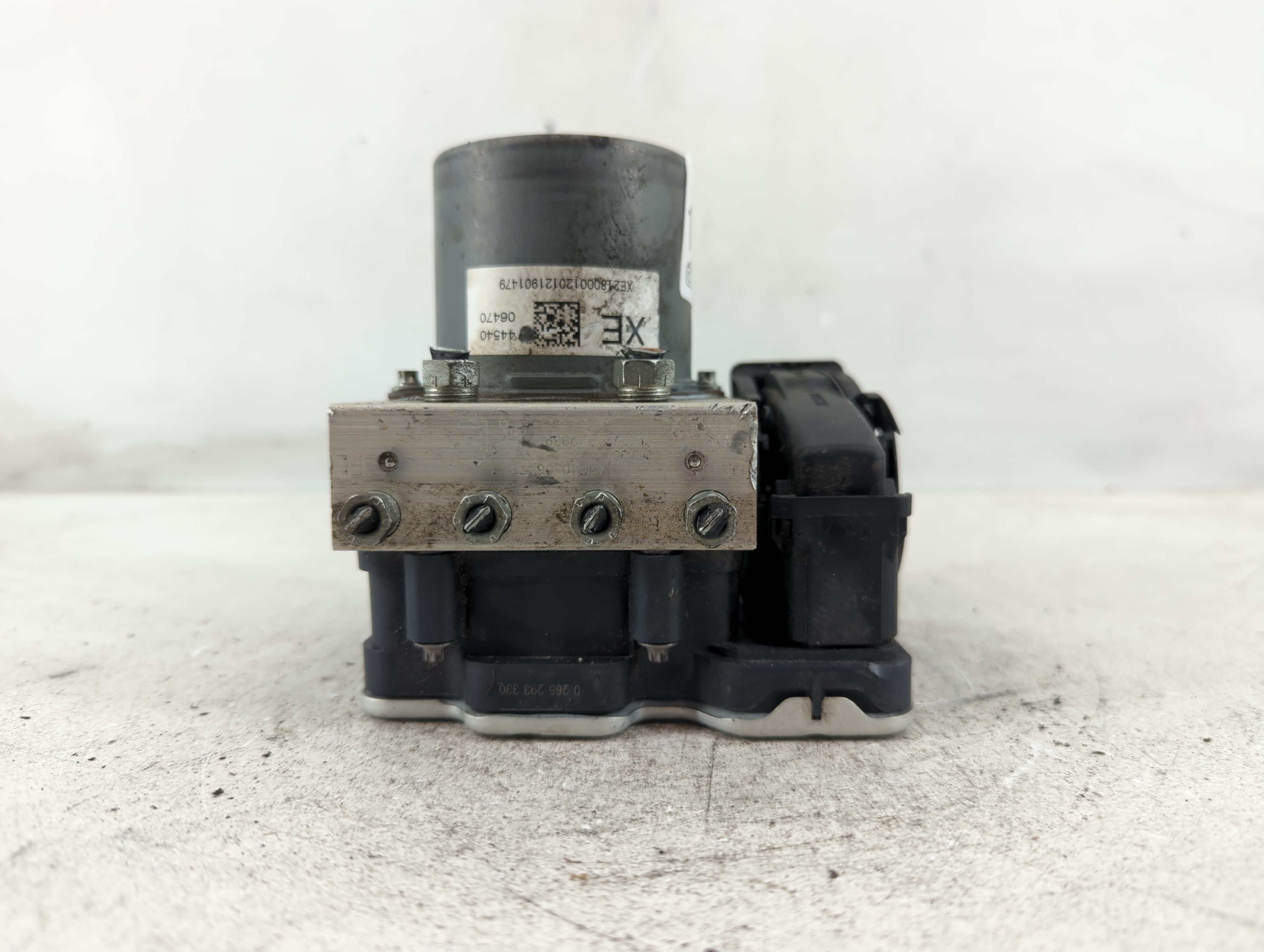 2020-2022 Toyota Camry Abs Pump Control Module 1098543 - Oemusedautoparts1.com