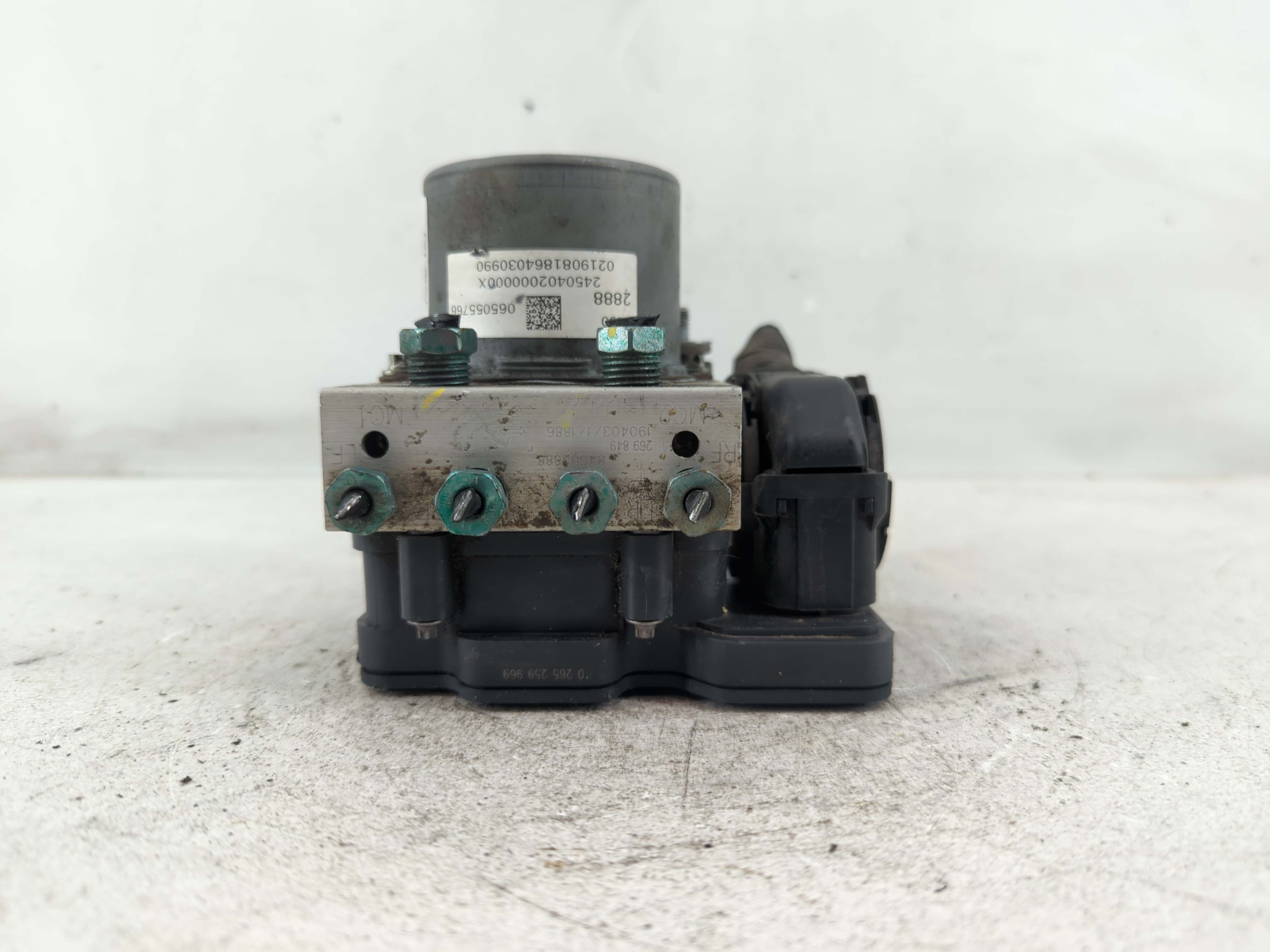 2019-2021 Chevrolet Malibu Abs Pump Control Module 1098544 - Oemusedautoparts1.com
