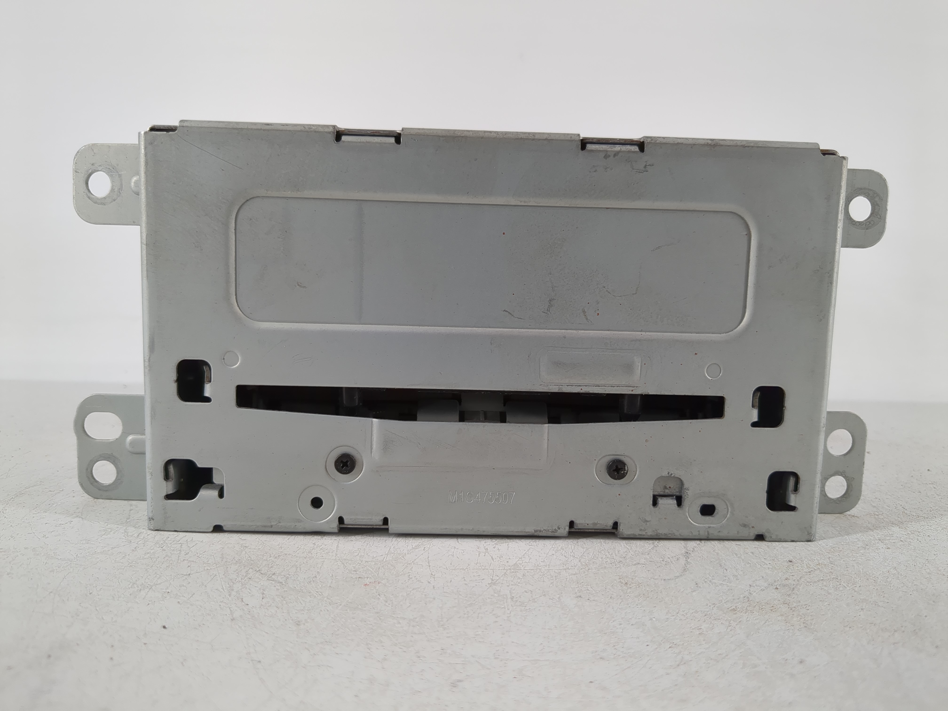 2014-2016 Chevrolet Malibu Am Fm Cd Player Radio Receiver 1098566 - Oemusedautoparts1.com