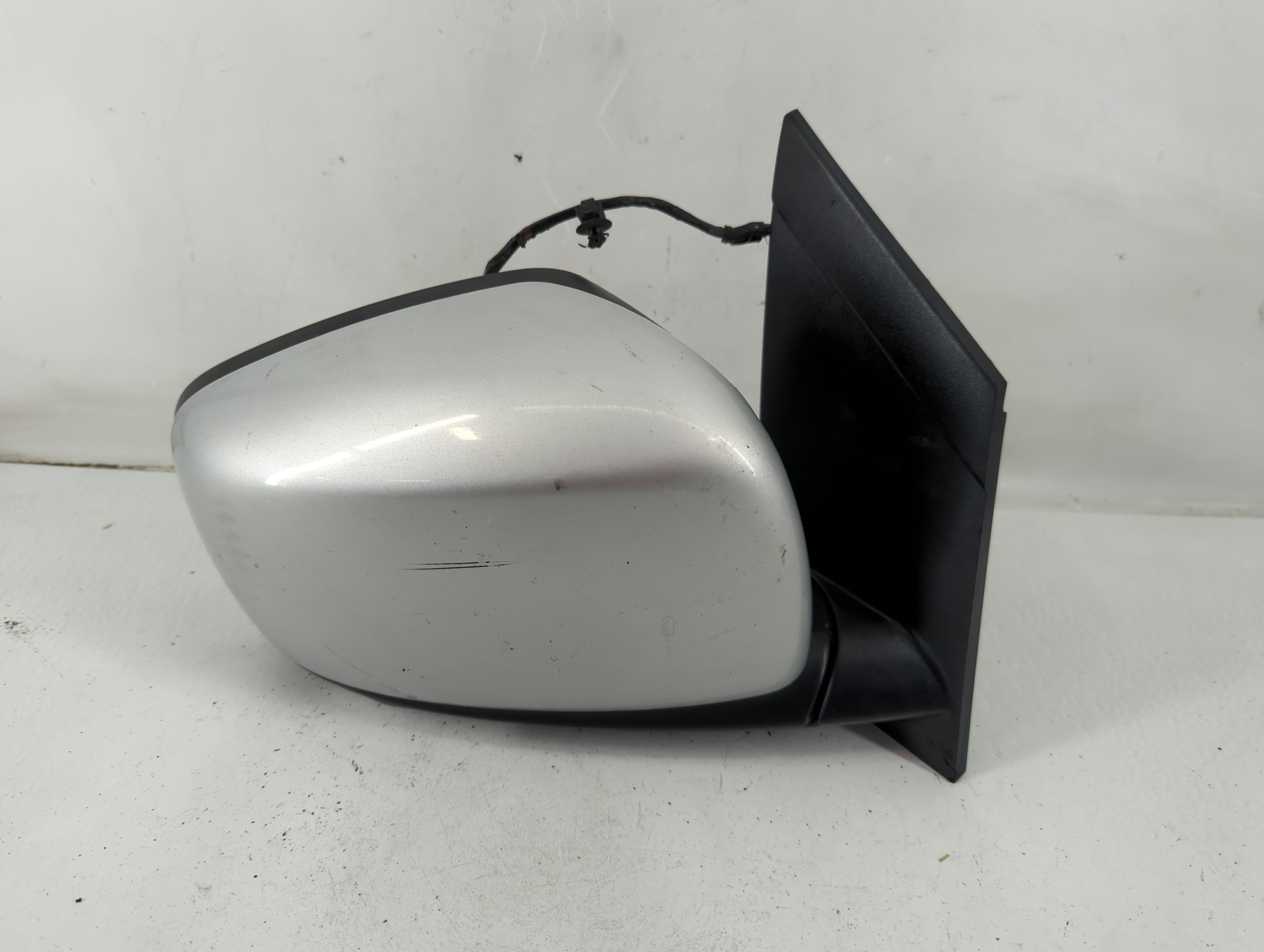 Dodge Caravan Passenger Right Side View Power Door Mirror Silver 1098595 - Oemusedautoparts1.com