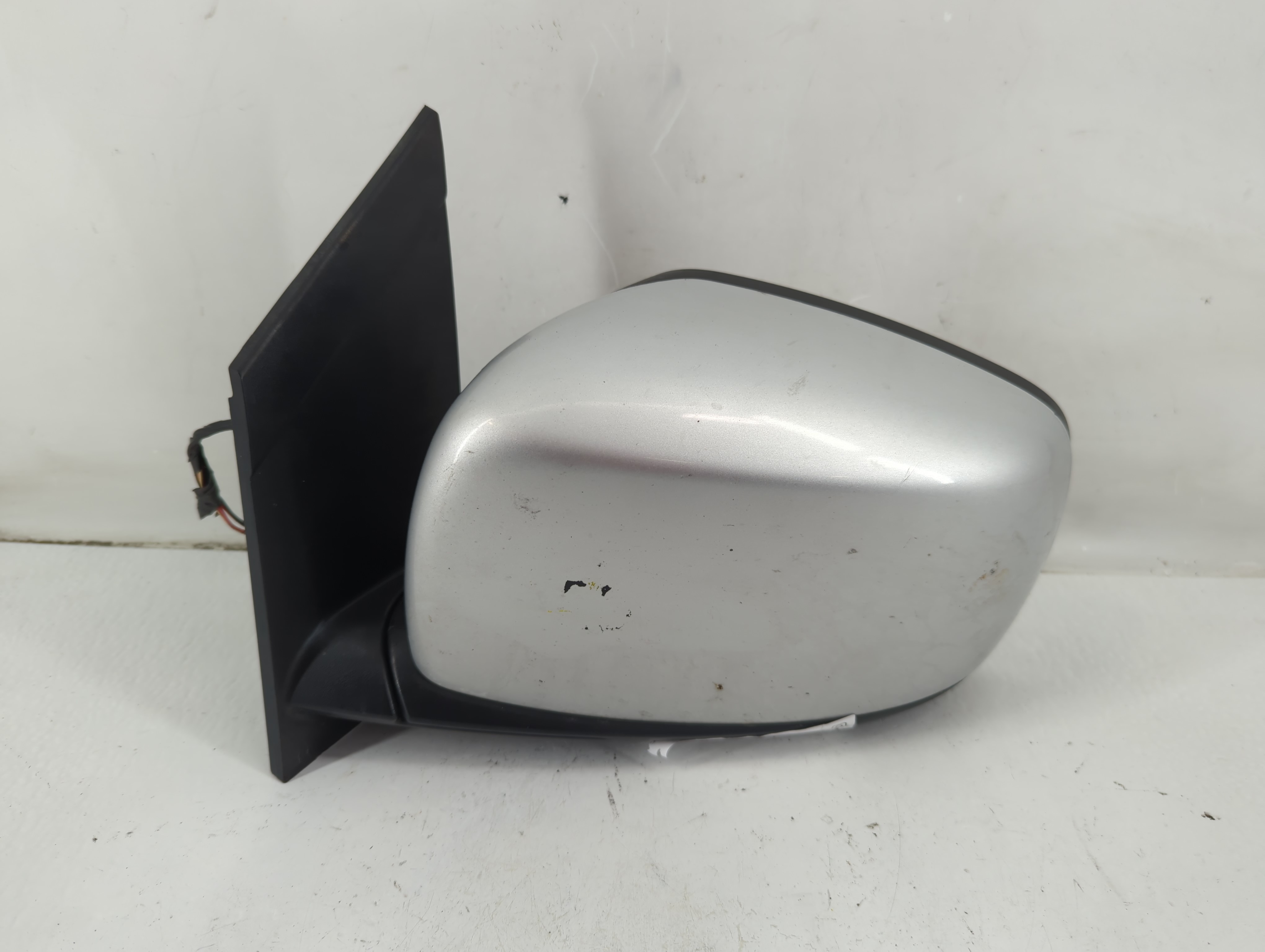 Dodge Caravan Driver Left Side View Power Door Mirror Silver 1098597 - Oemusedautoparts1.com