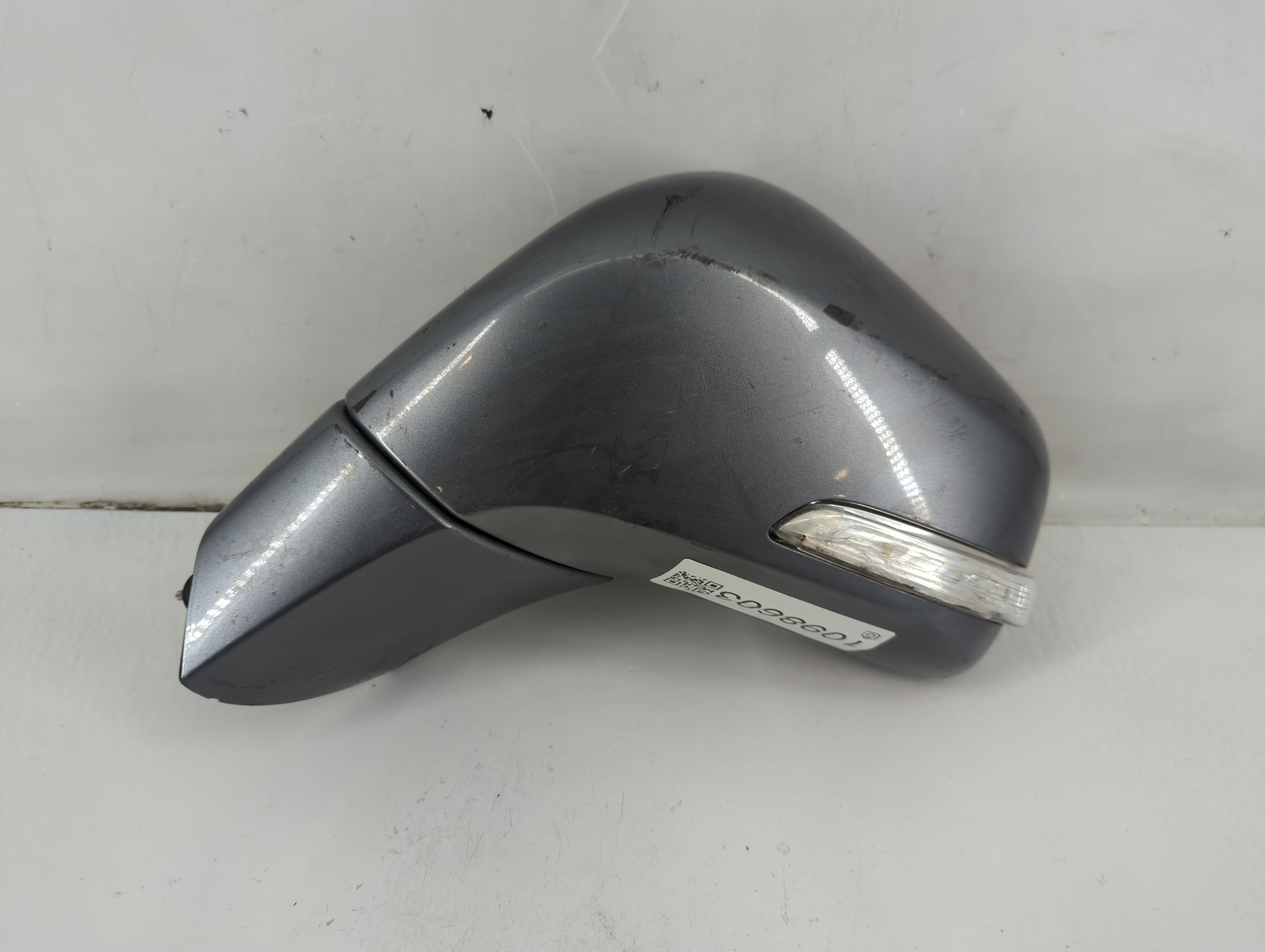 2014-2016 Buick Encore Driver Left Side View Power Door Mirror Grey 1098603 - Oemusedautoparts1.com
