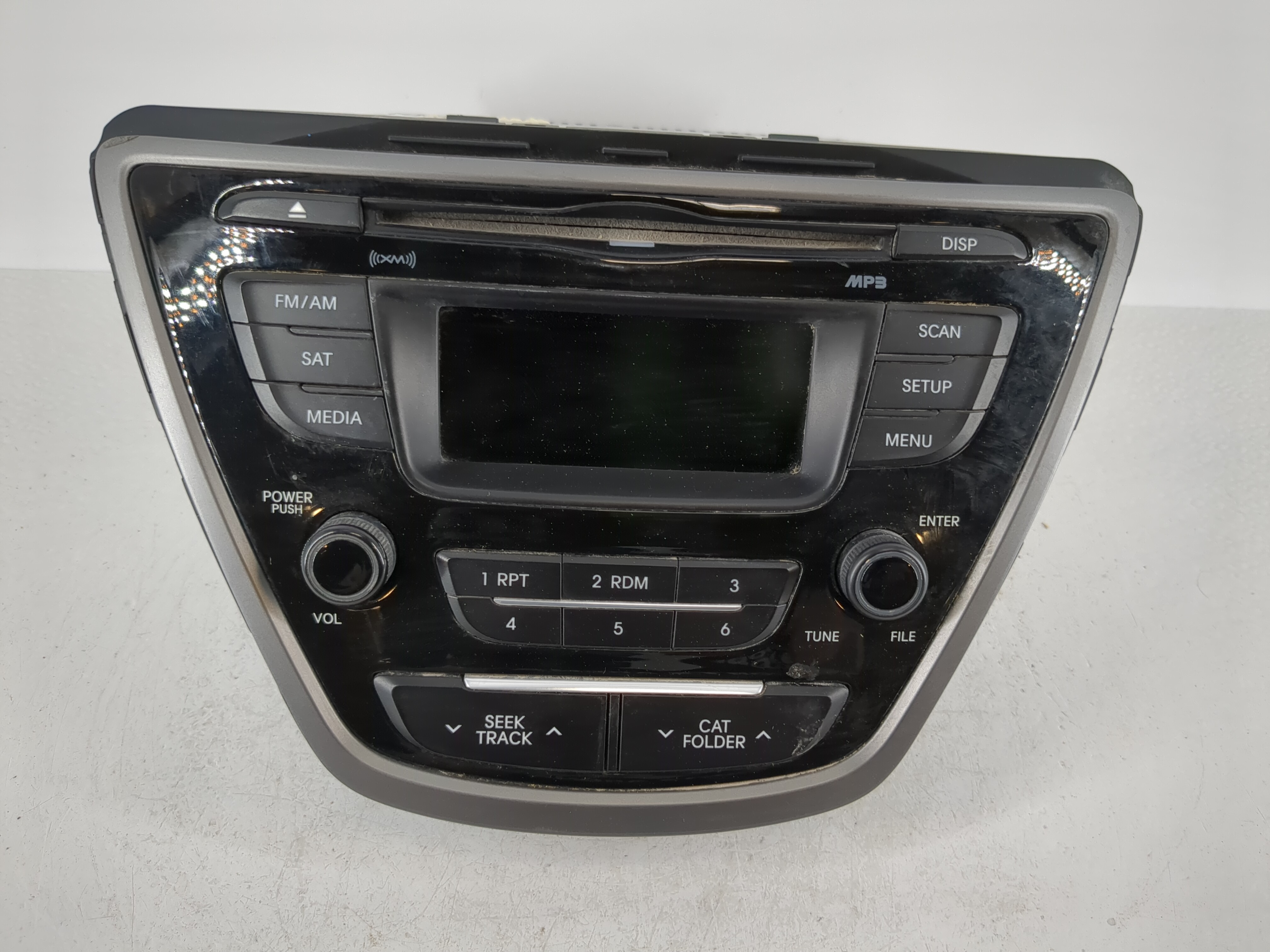 2014-2016 Hyundai Elantra Am Fm Cd Player Radio Receiver 1098622 - Oemusedautoparts1.com