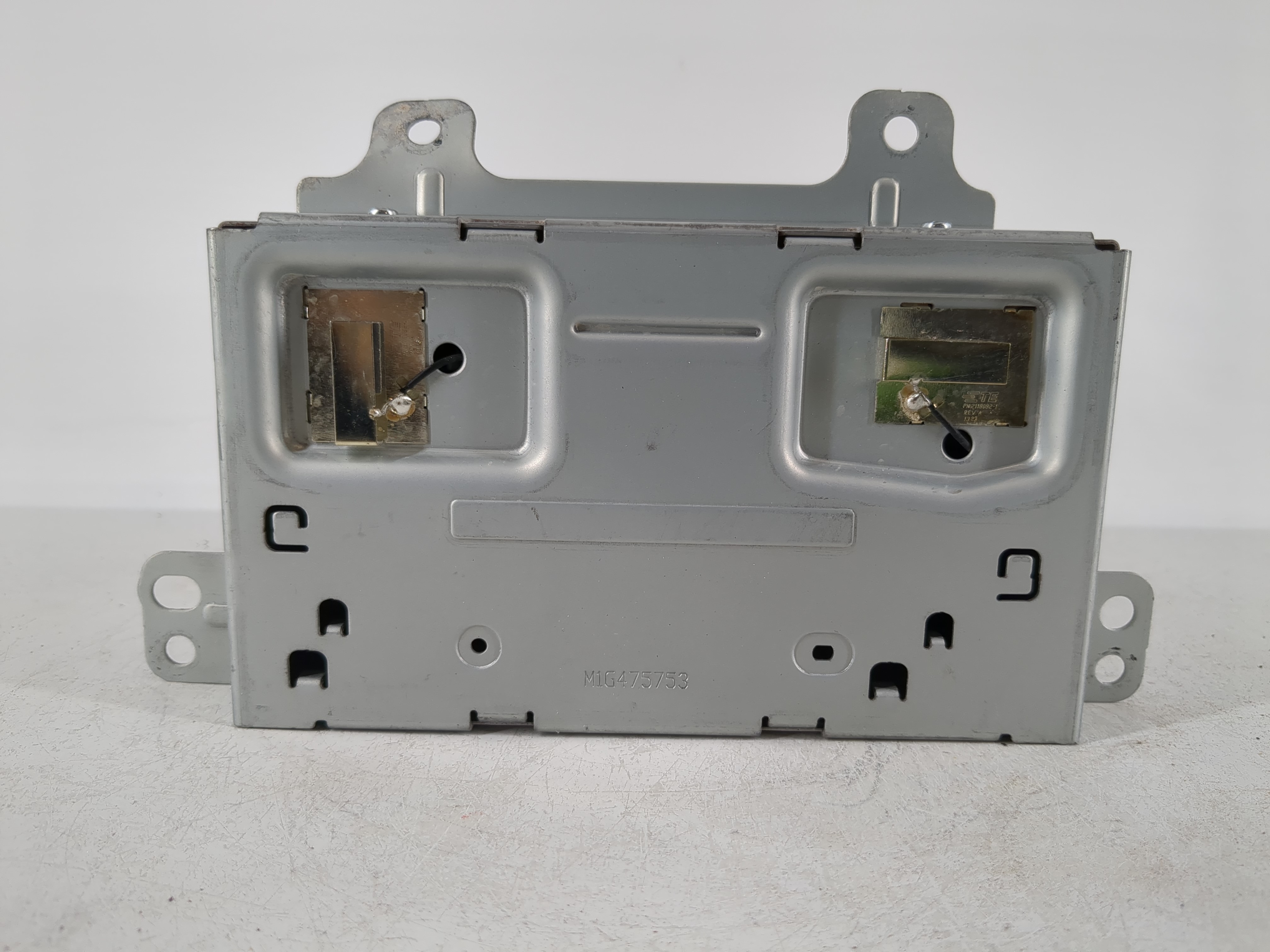 2015-2015 Chevrolet Equinox Am Fm Cd Player Radio Receiver 1098625 - Oemusedautoparts1.com