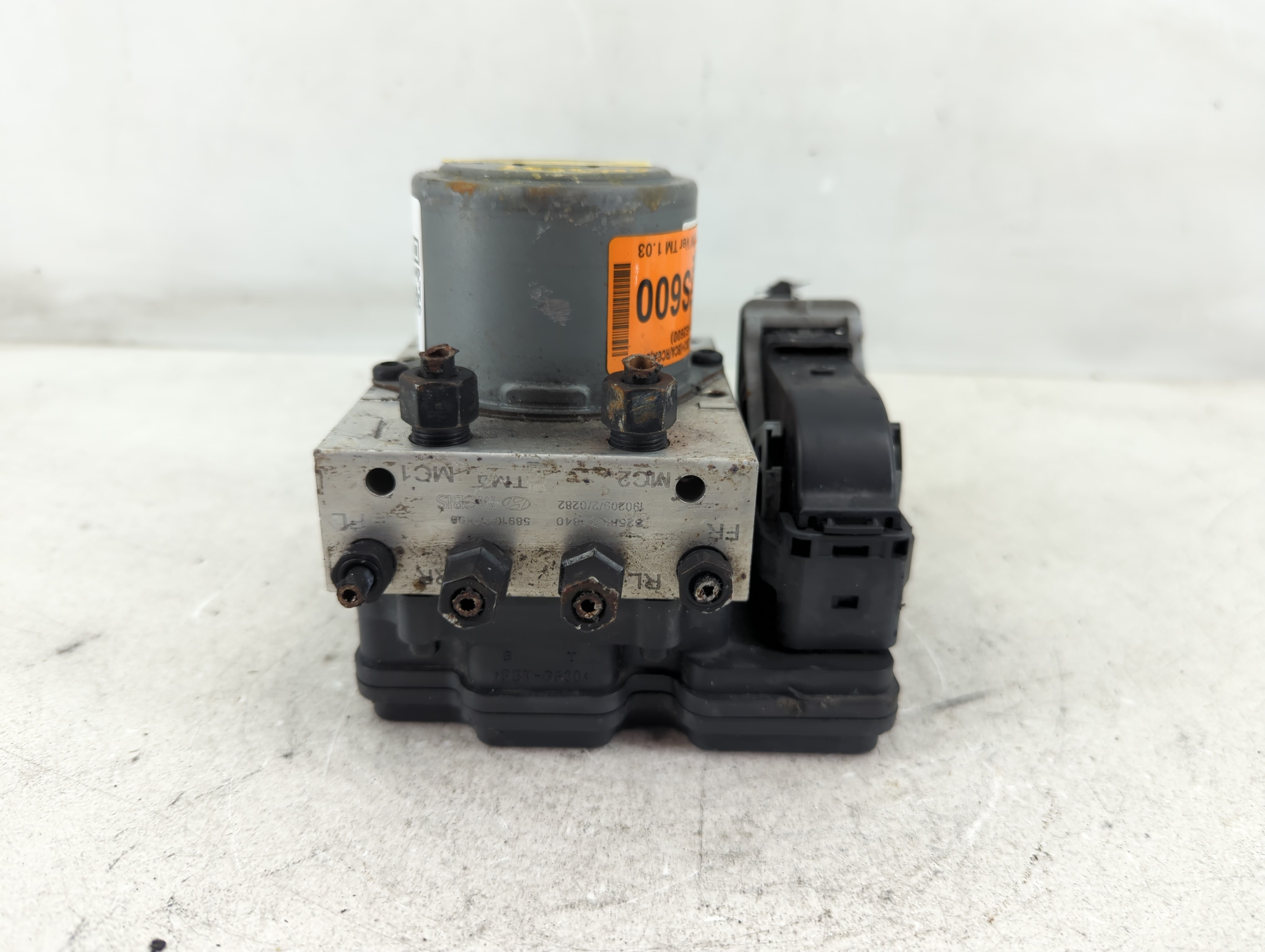 2019-2020 Hyundai Santa Fe Abs Pump Control Module 1098628 - Oemusedautoparts1.com