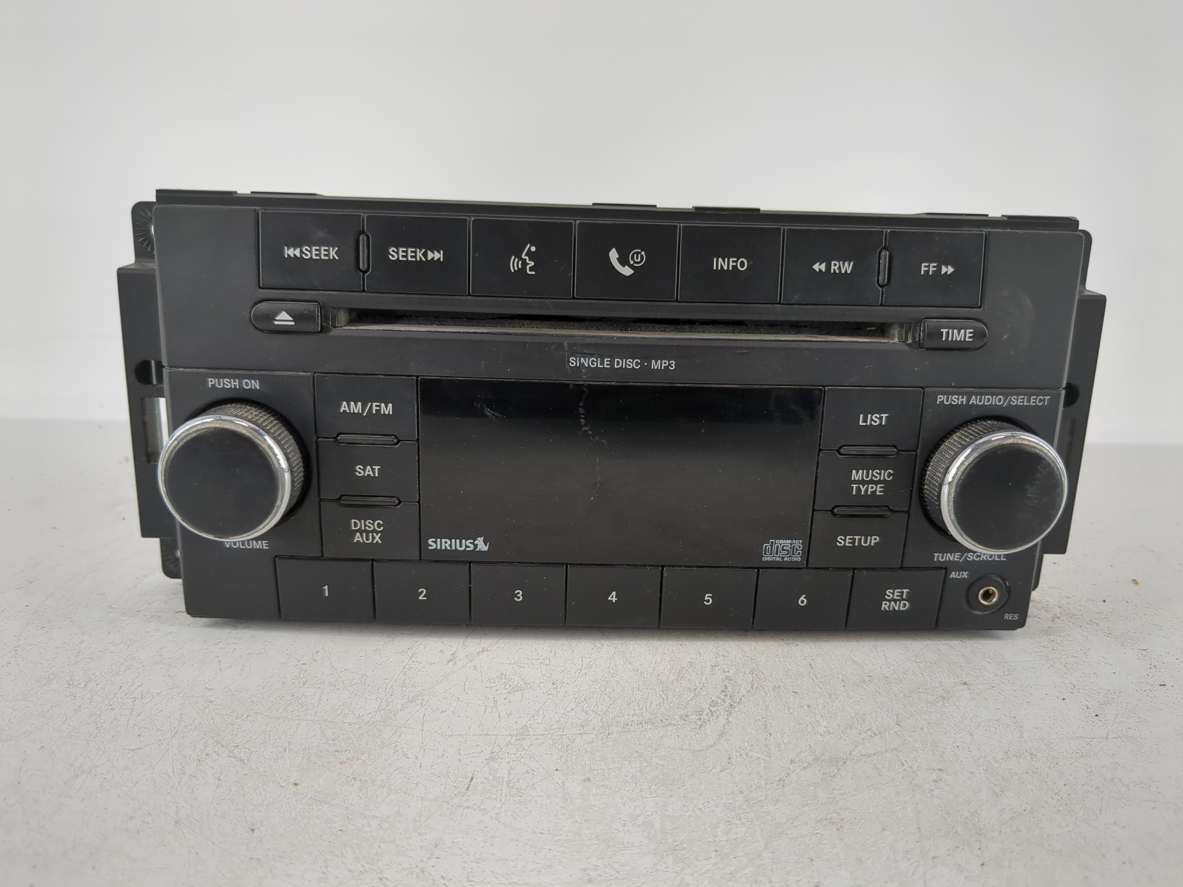 2011-2017 Jeep Wrangler Am Fm Cd Player Radio Receiver 1099166 - Oemusedautoparts1.com