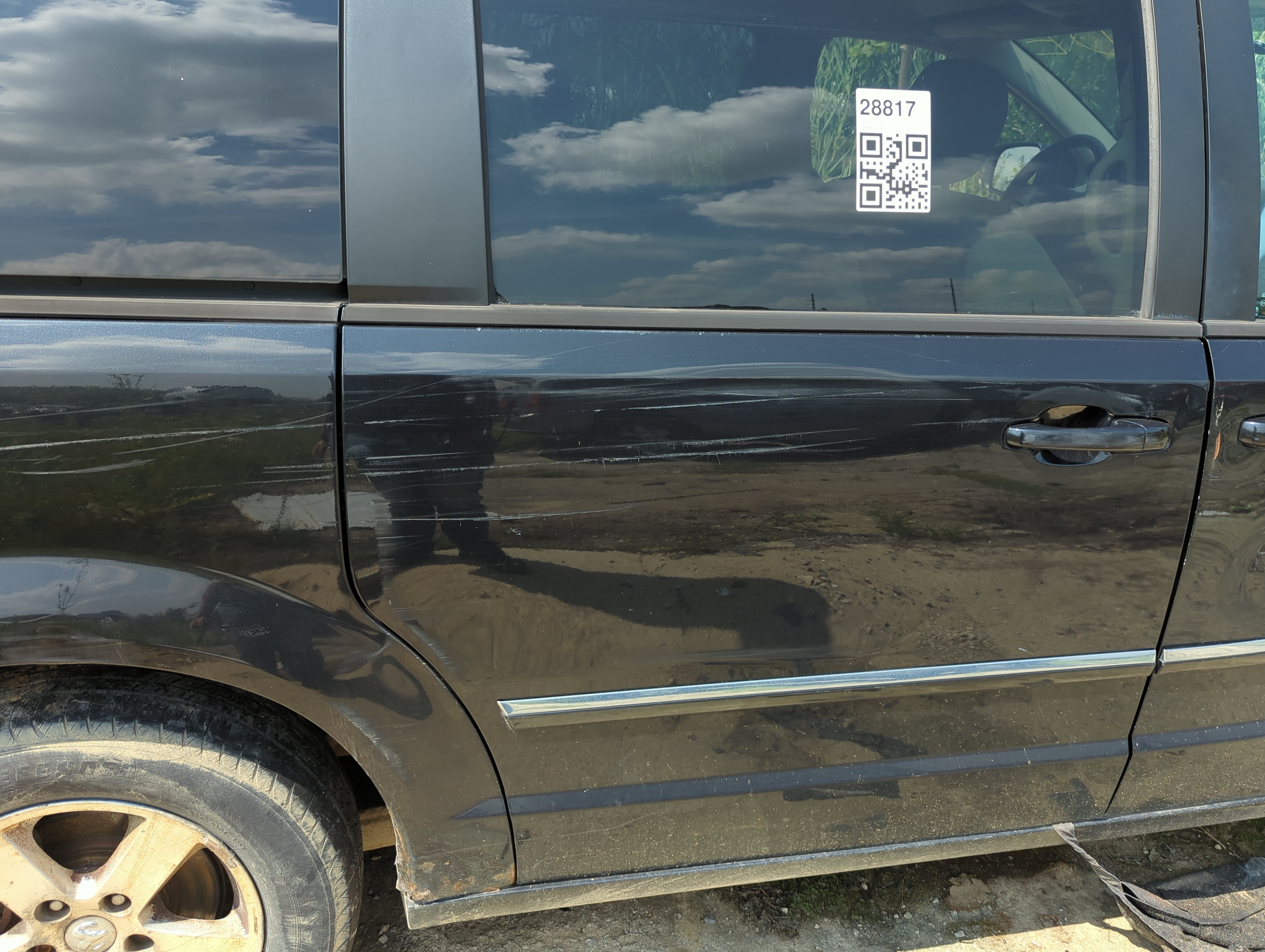 Picture of 2008-2020 Dodge Grand Caravan Passenger Rear Door Oem 1099312