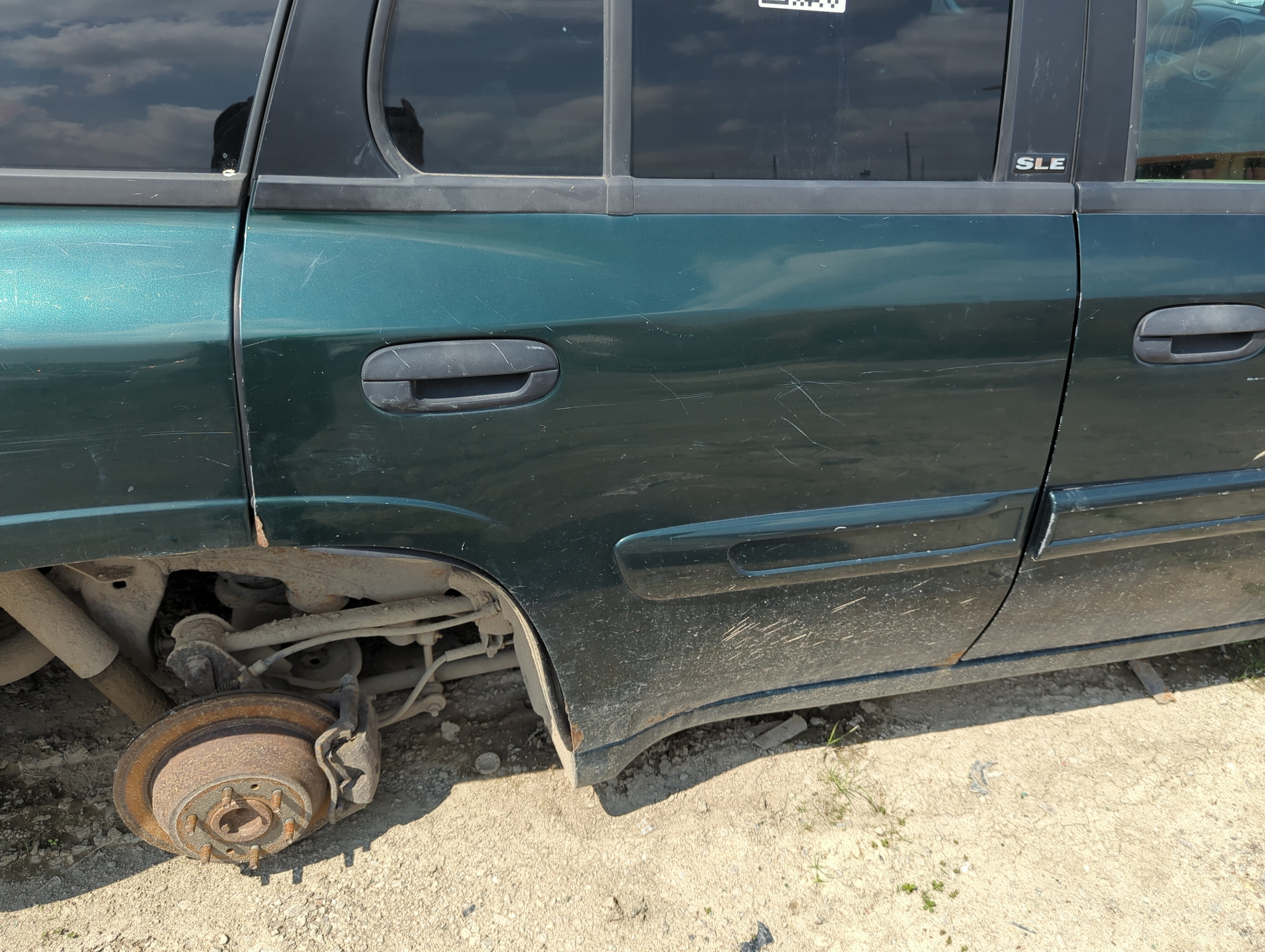 Picture of 2002-2004 Gmc Envoy Passenger Rear Door Oem 1099432